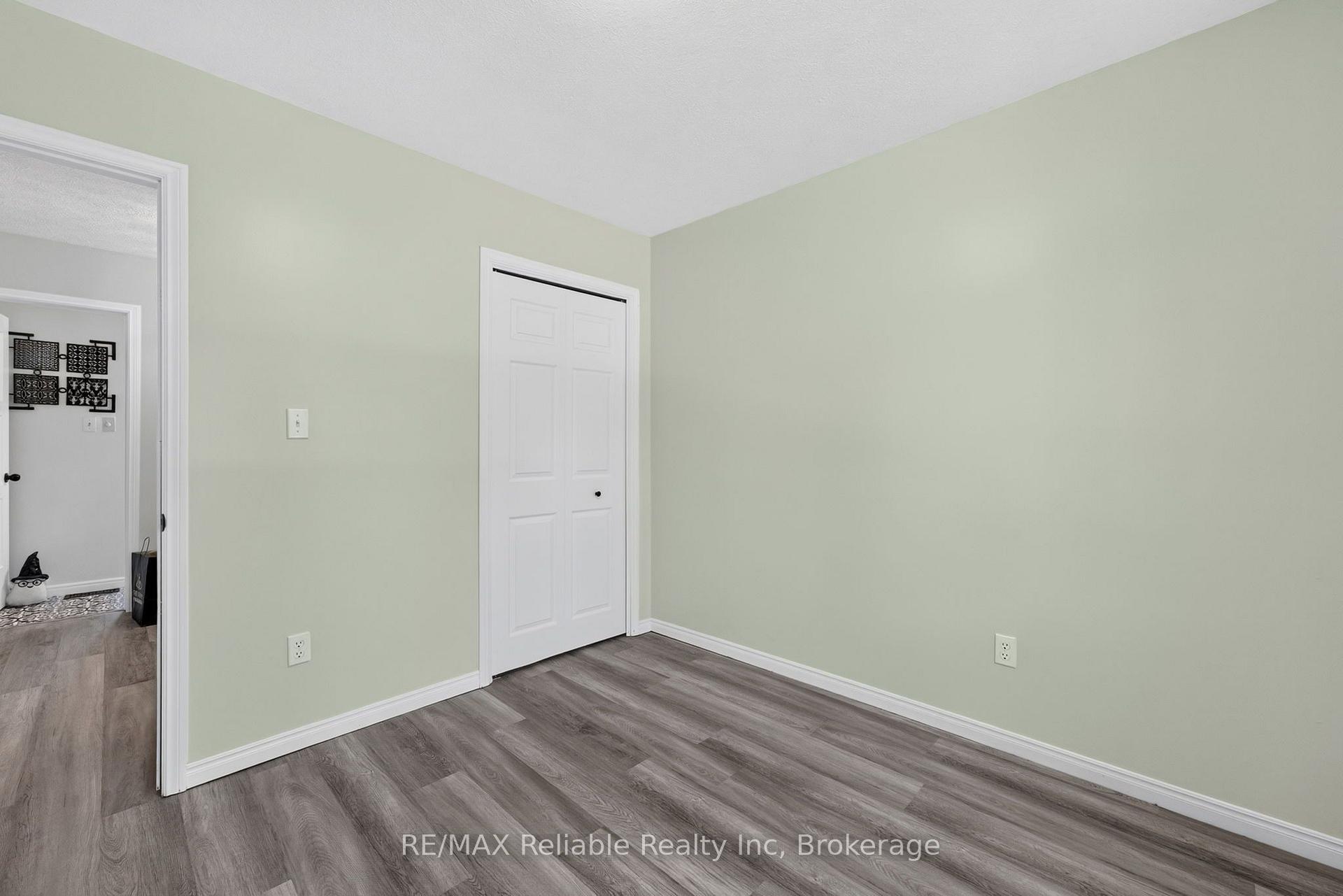 Photo 28 of 17 Suncoast Drive W, Goderich, Goderich (Town) — HOMEH