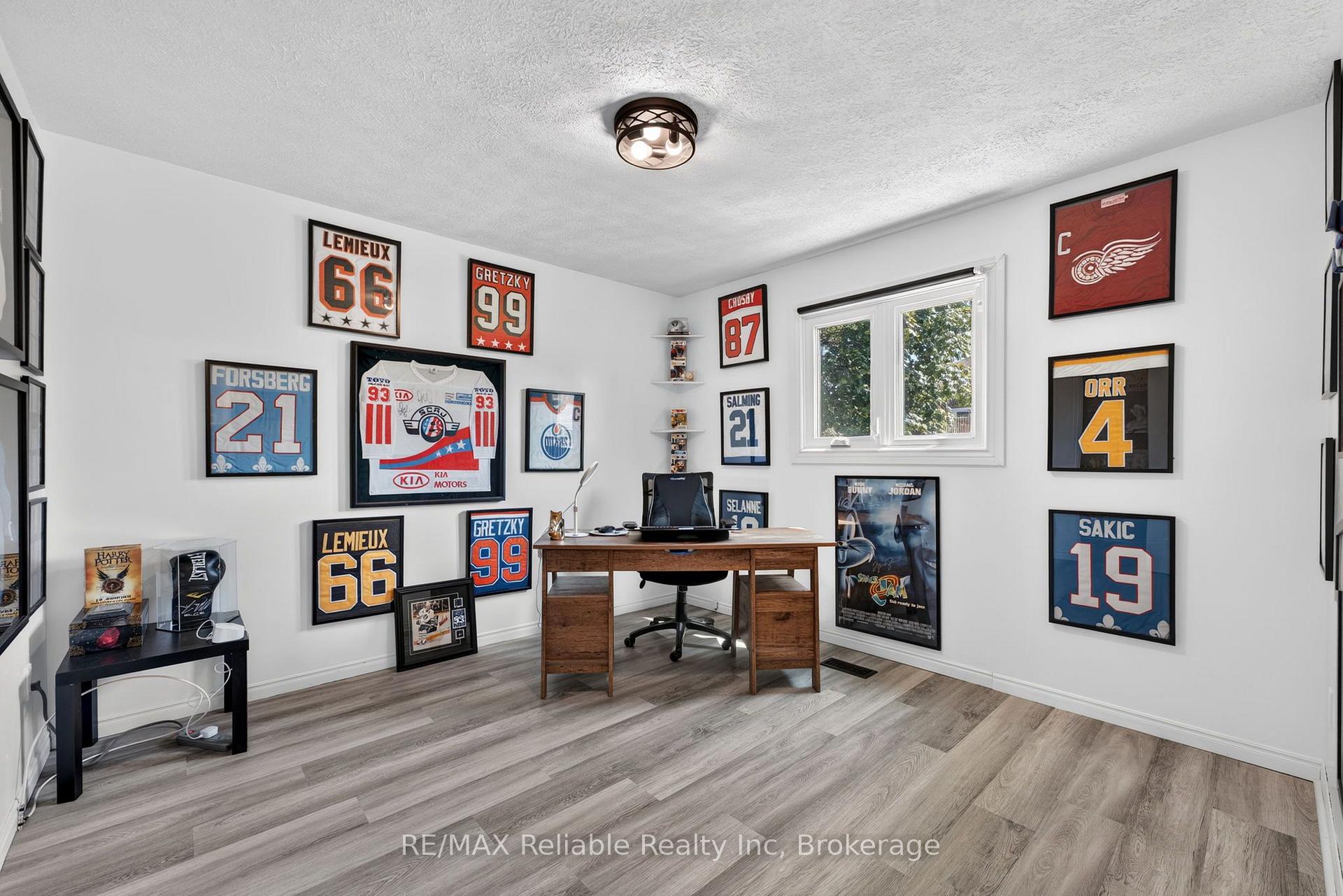 Photo 29 of 17 Suncoast Drive W, Goderich, Goderich (Town) — HOMEH