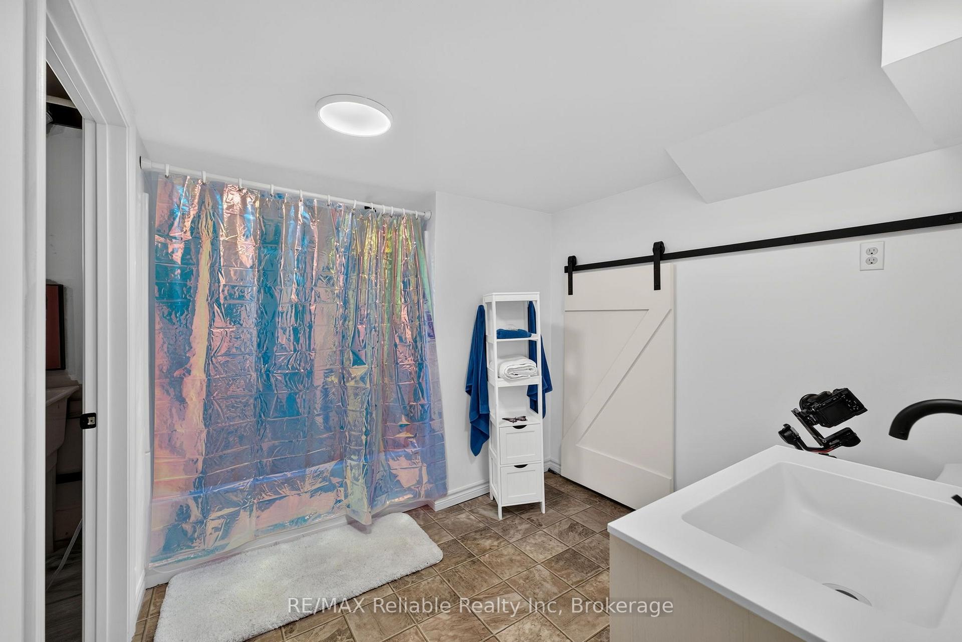 Photo 35 of 17 Suncoast Drive W, Goderich, Goderich (Town) — HOMEH