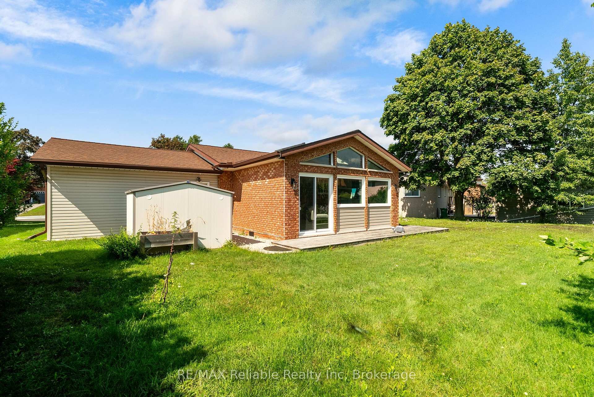 Photo 39 of 17 Suncoast Drive W, Goderich, Goderich (Town) — HOMEH