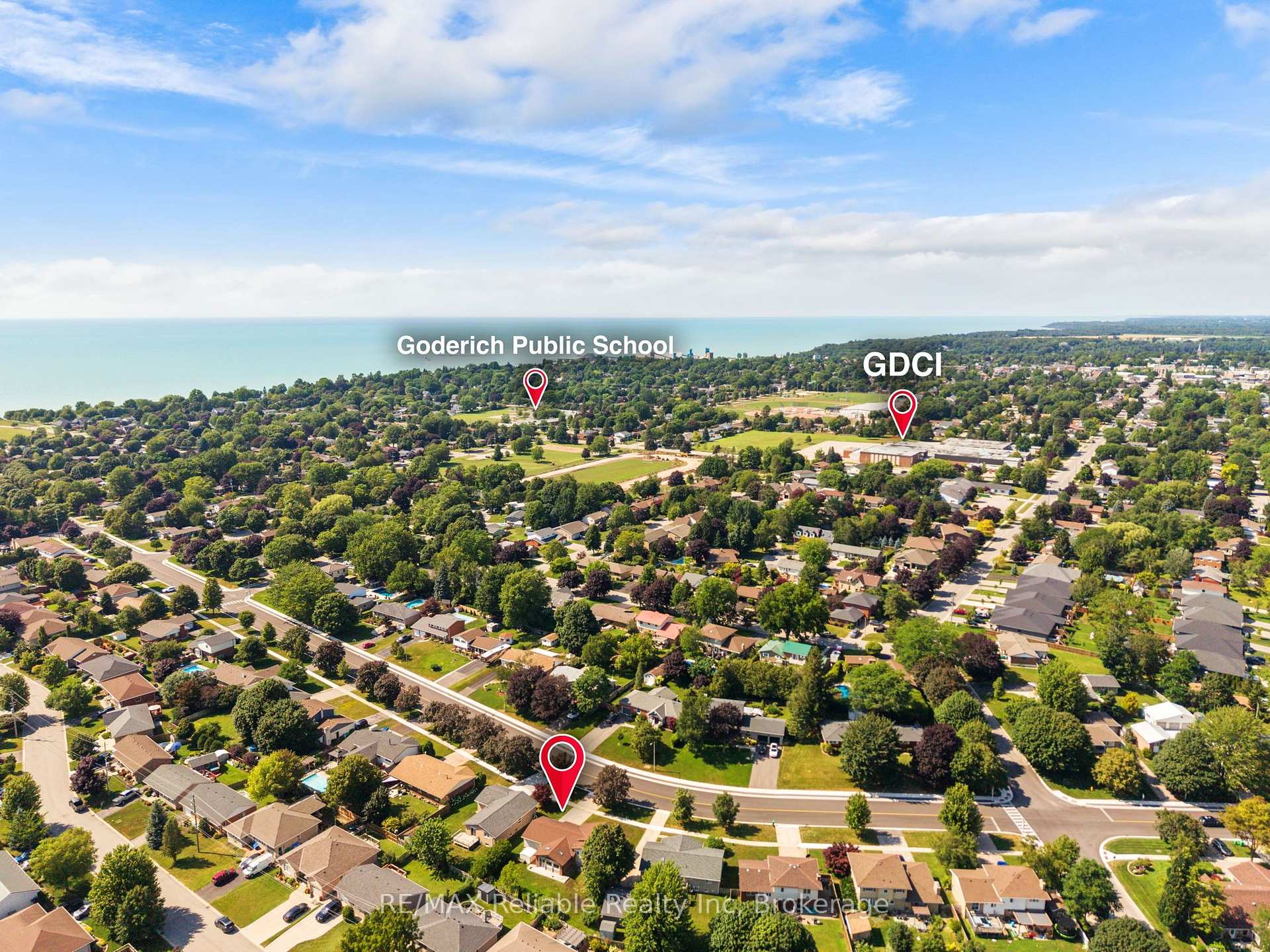 Photo 56 of 17 Suncoast Drive W, Goderich, Goderich (Town) — HOMEH