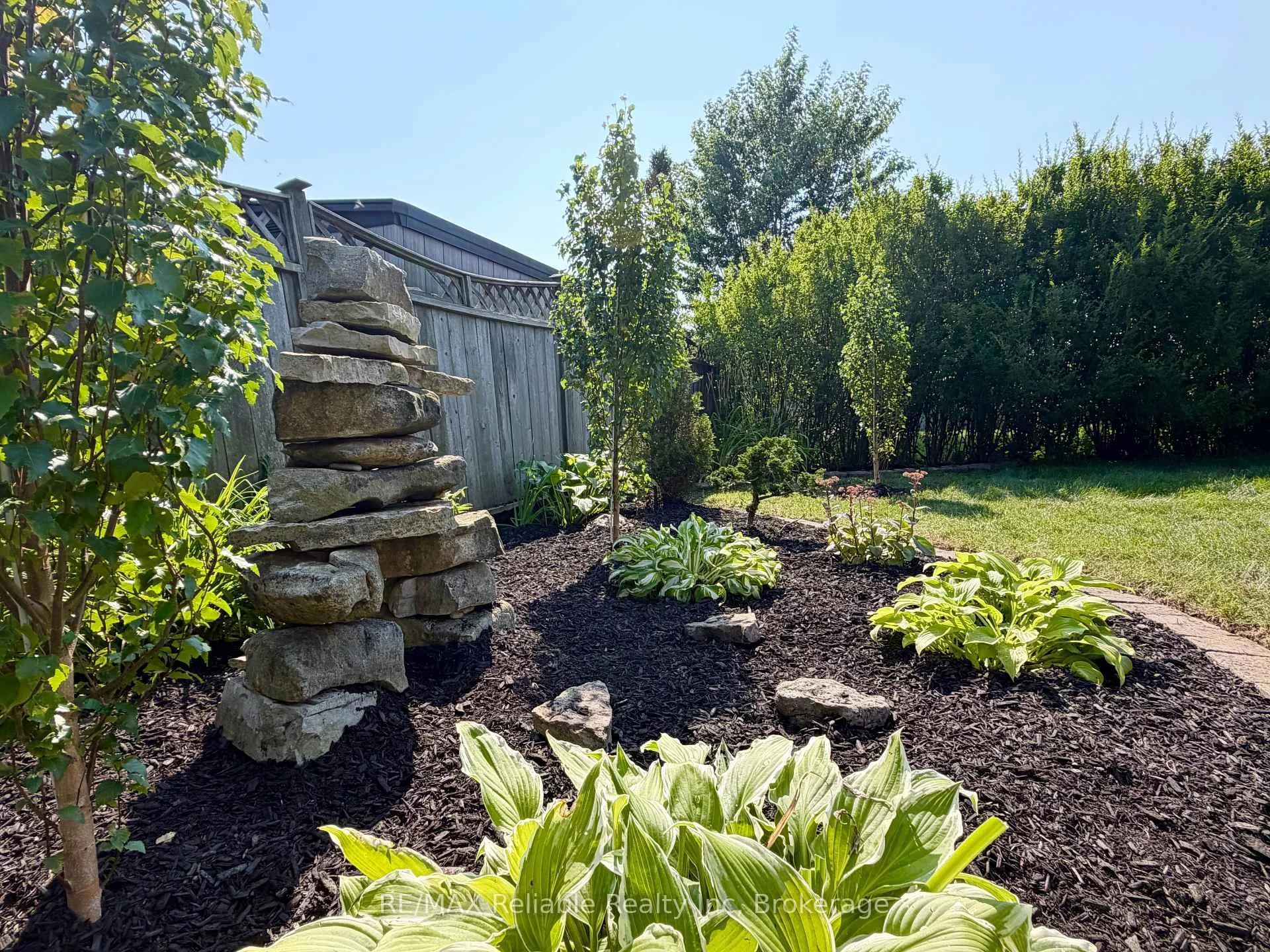 Photo 46 of 17 Suncoast Drive W, Goderich, Goderich (Town) — HOMEH