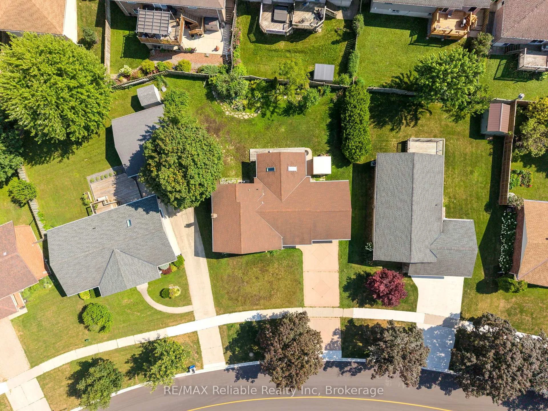 Photo 49 of 17 Suncoast Drive W, Goderich, Goderich (Town) — HOMEH
