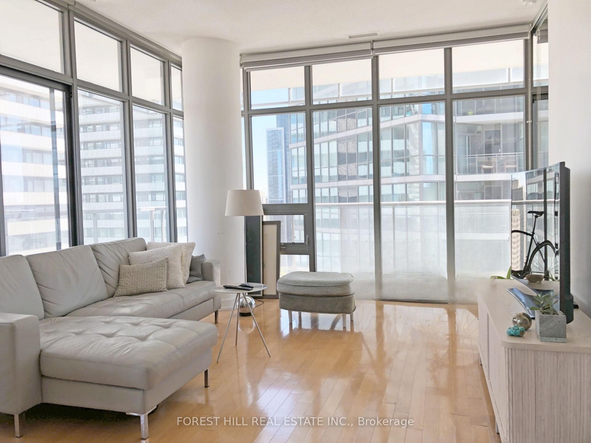 Photo 4 of Unit 2511, 33 Charles Street E, Toronto, Church-Yonge Corridor — HOMEH