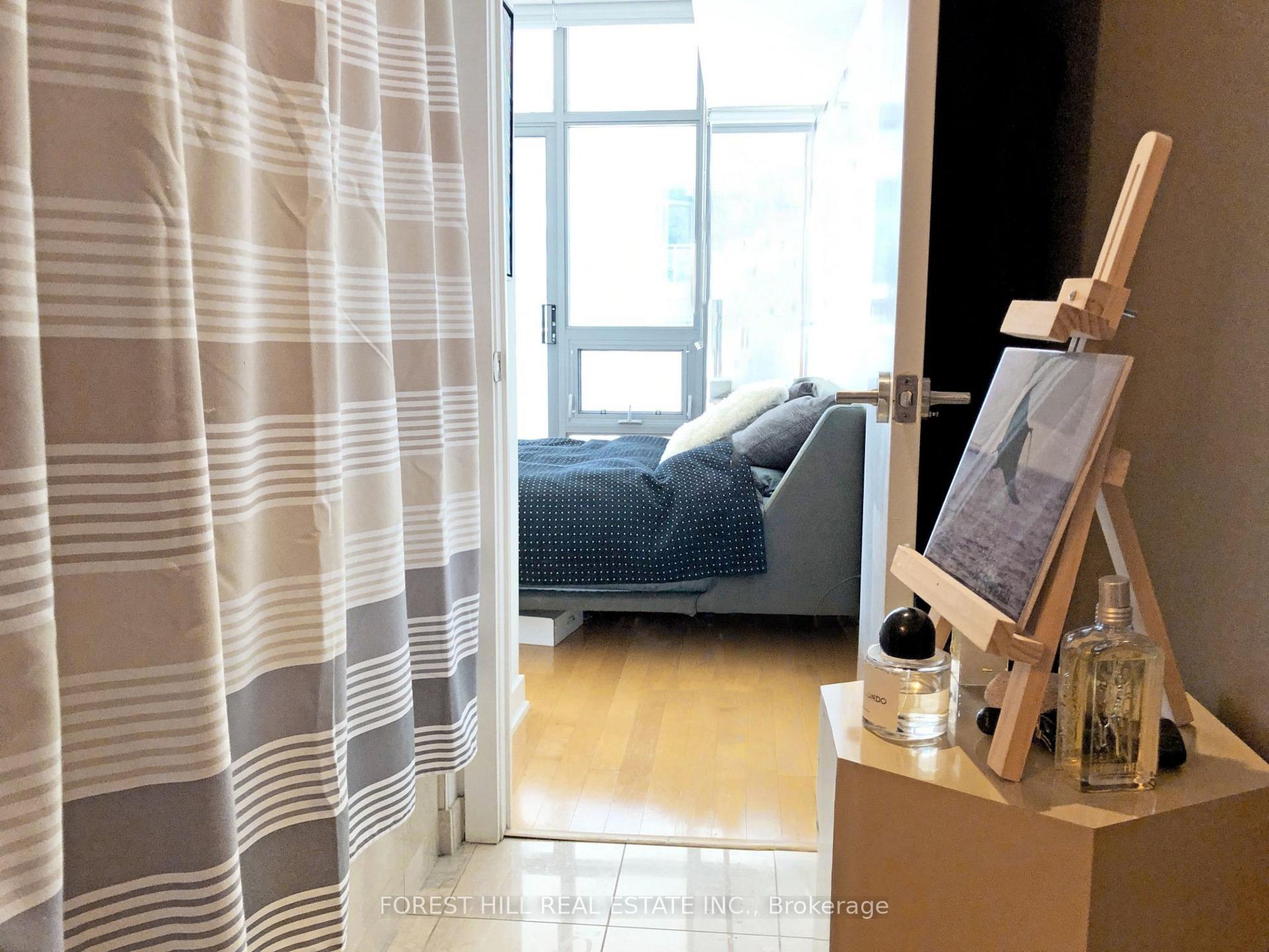 Photo 9 of Unit 2511, 33 Charles Street E, Toronto, Church-Yonge Corridor — HOMEH