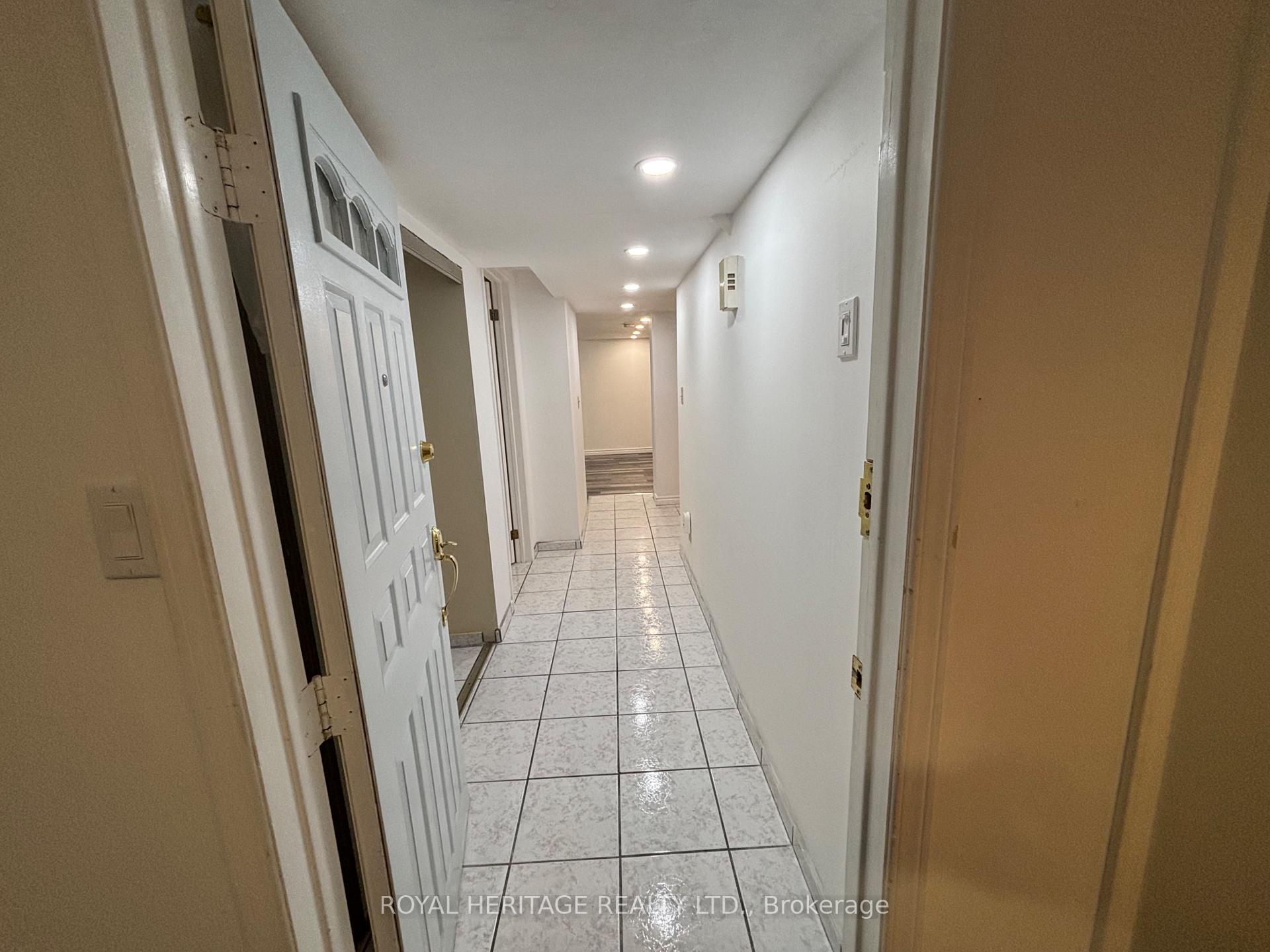 Photo 8 of 9 Dowers Drive, Ajax, Central — HOMEH