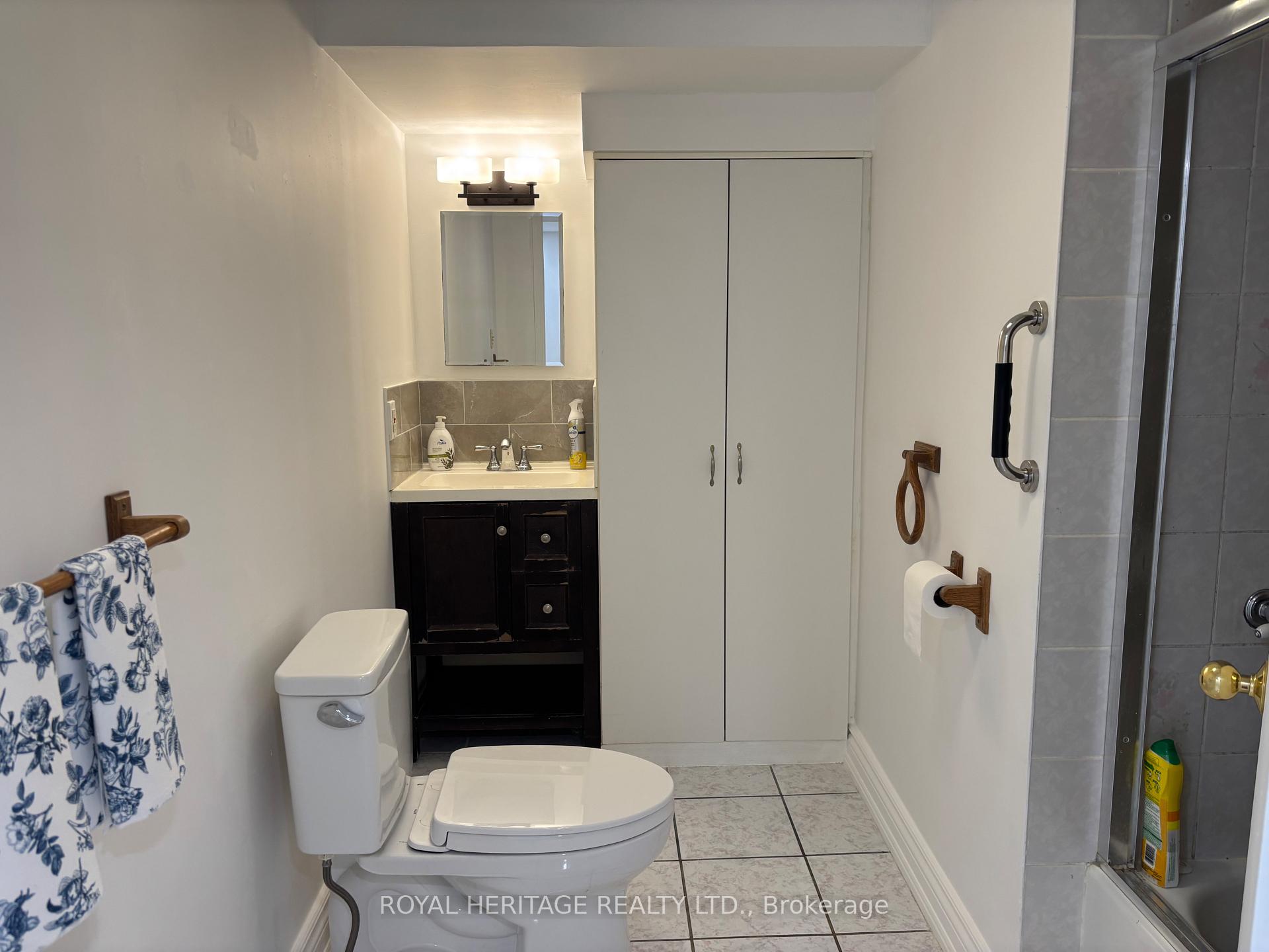 Photo 11 of 9 Dowers Drive, Ajax, Central — HOMEH
