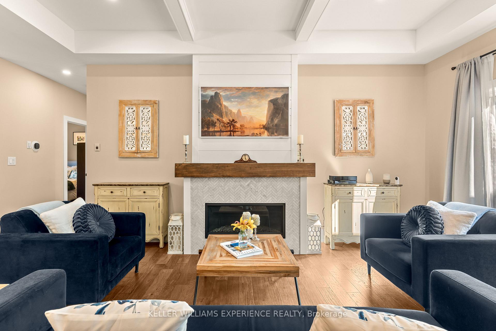 Photo 5 of 1104 Xavier Street, Gravenhurst, Wood (Gravenhurst) — HOMEH