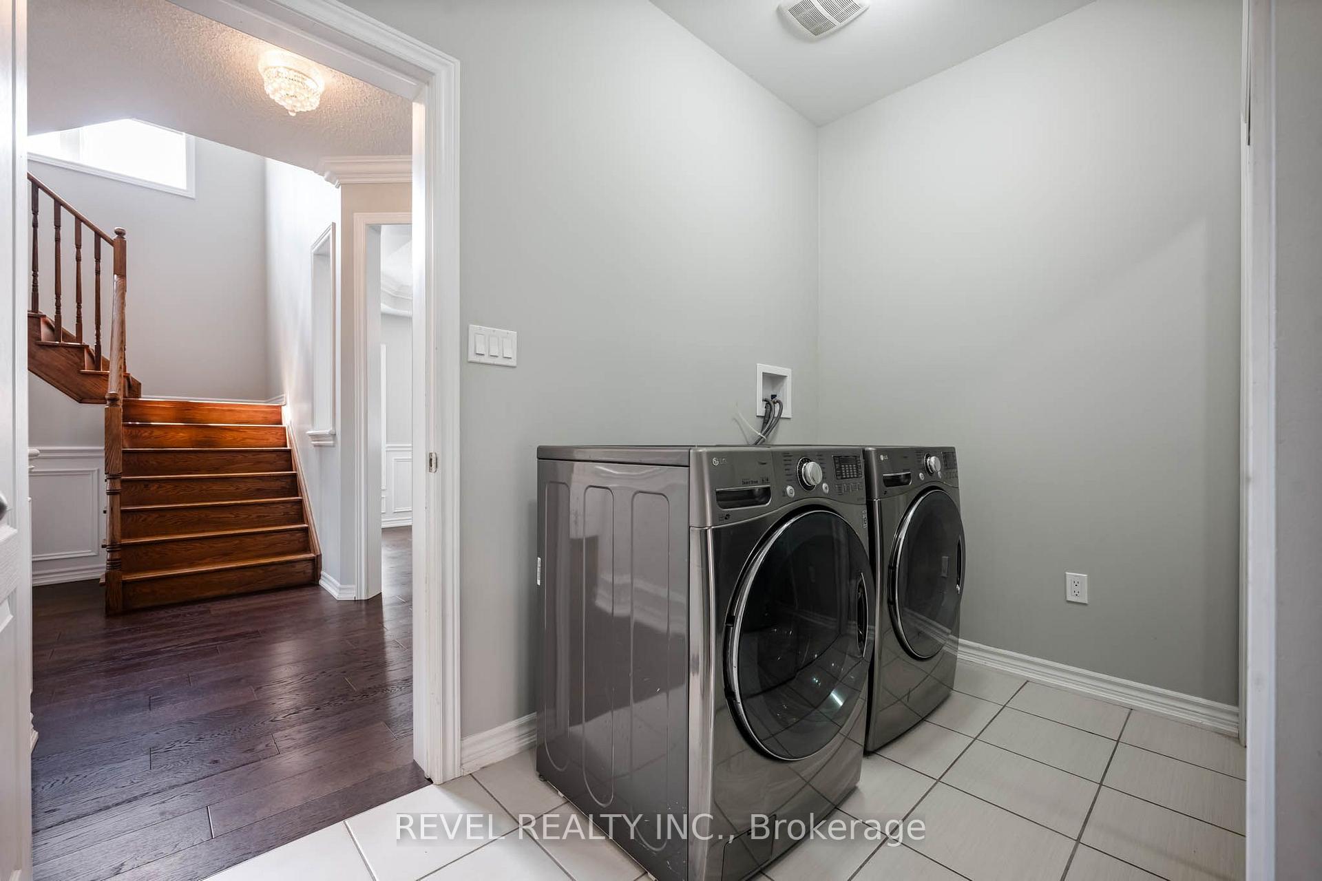 Photo 11 of 401 Tansley Street, Shelburne — HOMEH