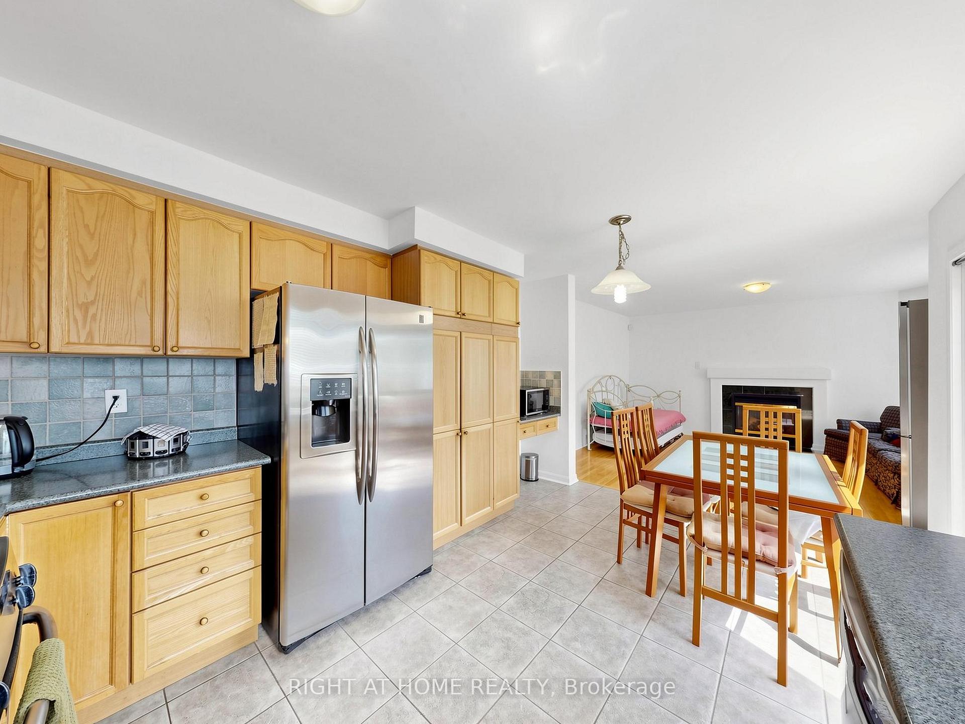 Photo 12 of 3114 Scotscraig Crescent, Oakville, Bronte Creek — HOMEH