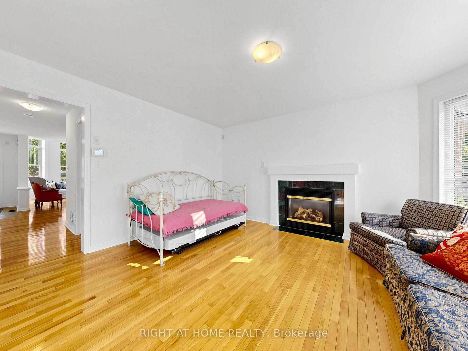 Photo 16 of 3114 Scotscraig Crescent, Oakville, Bronte Creek — HOMEH