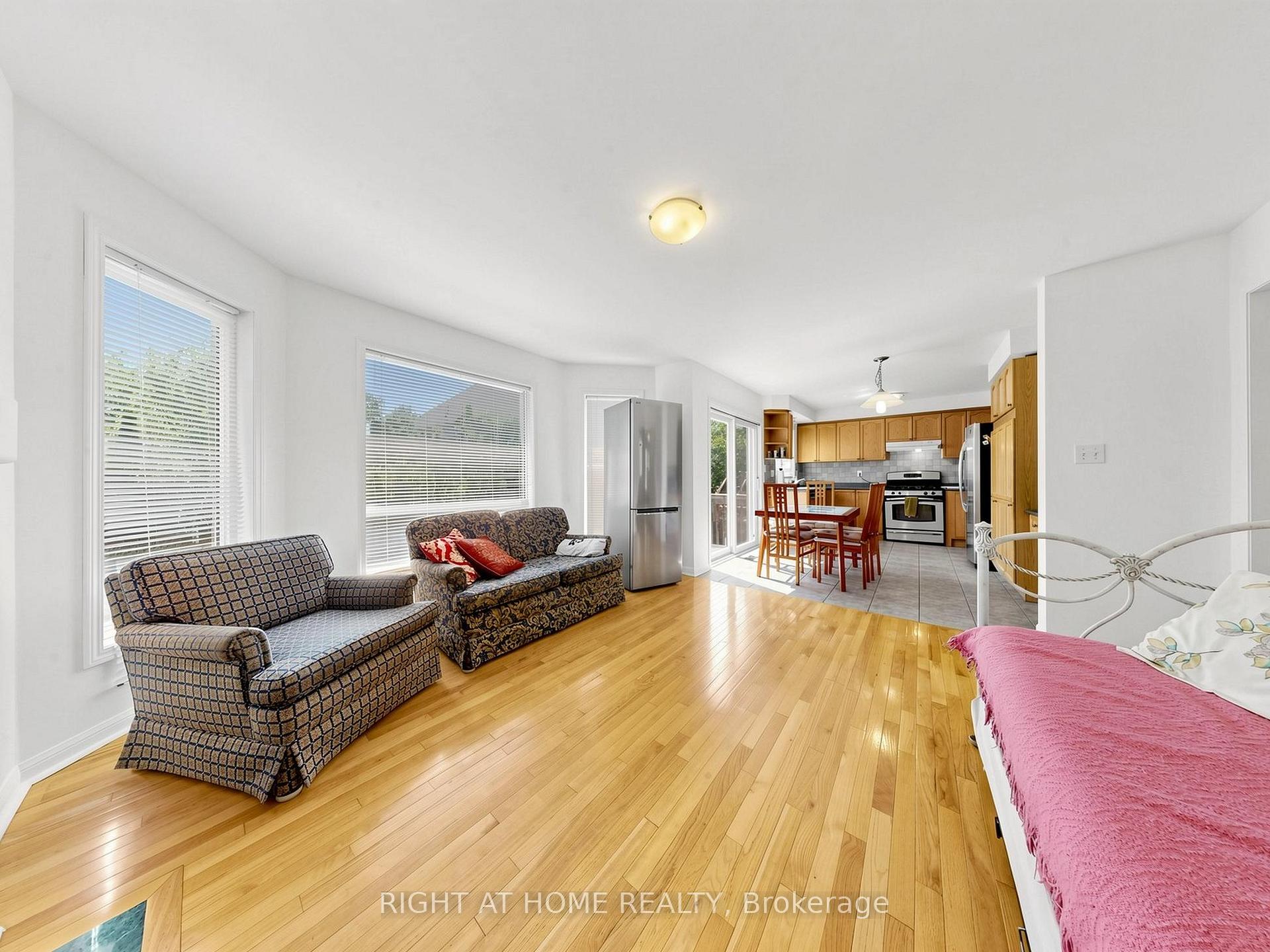 Photo 17 of 3114 Scotscraig Crescent, Oakville, Bronte Creek — HOMEH