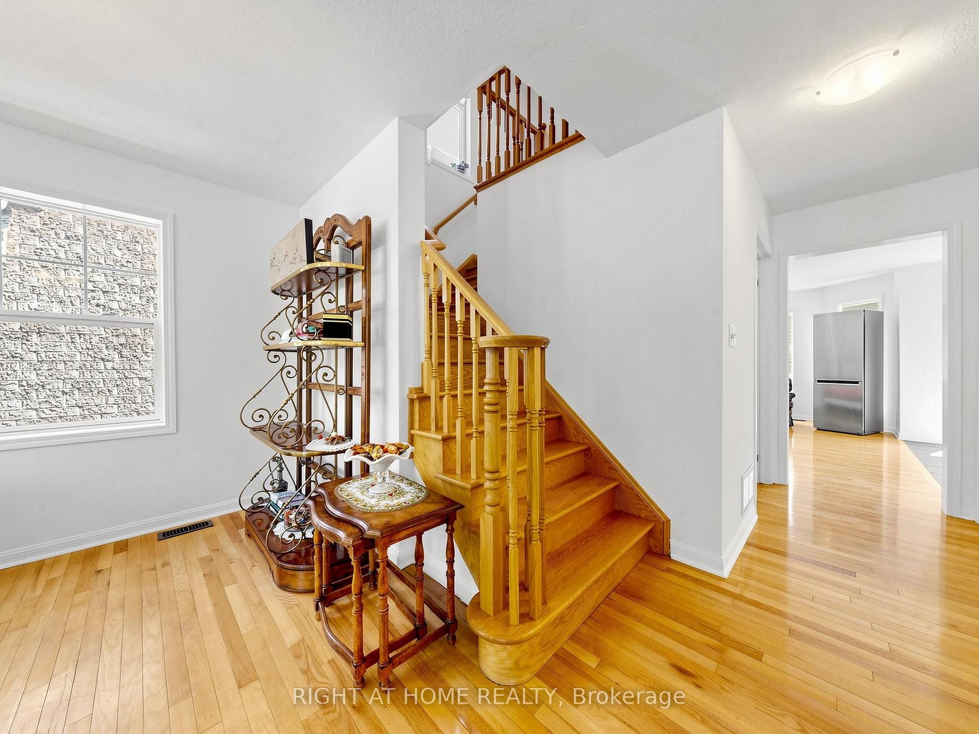 Photo 19 of 3114 Scotscraig Crescent, Oakville, Bronte Creek — HOMEH
