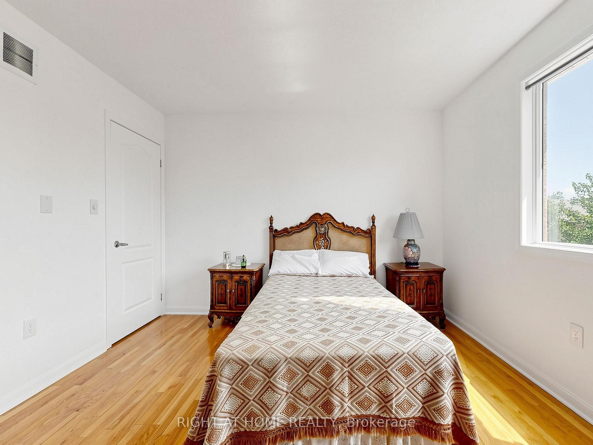 Photo 23 of 3114 Scotscraig Crescent, Oakville, Bronte Creek — HOMEH