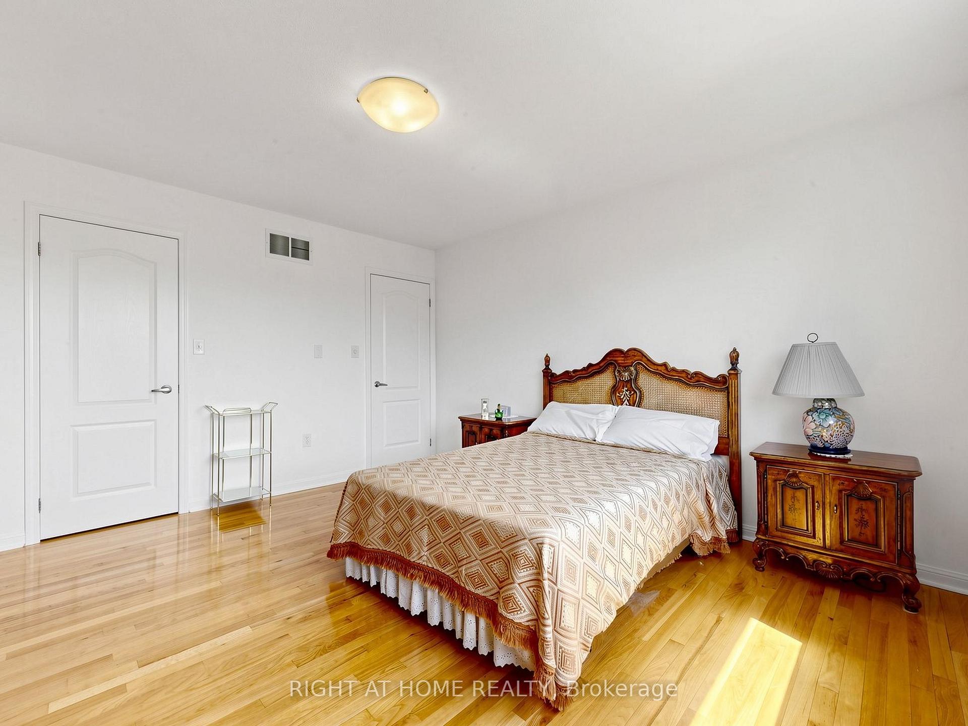 Photo 24 of 3114 Scotscraig Crescent, Oakville, Bronte Creek — HOMEH