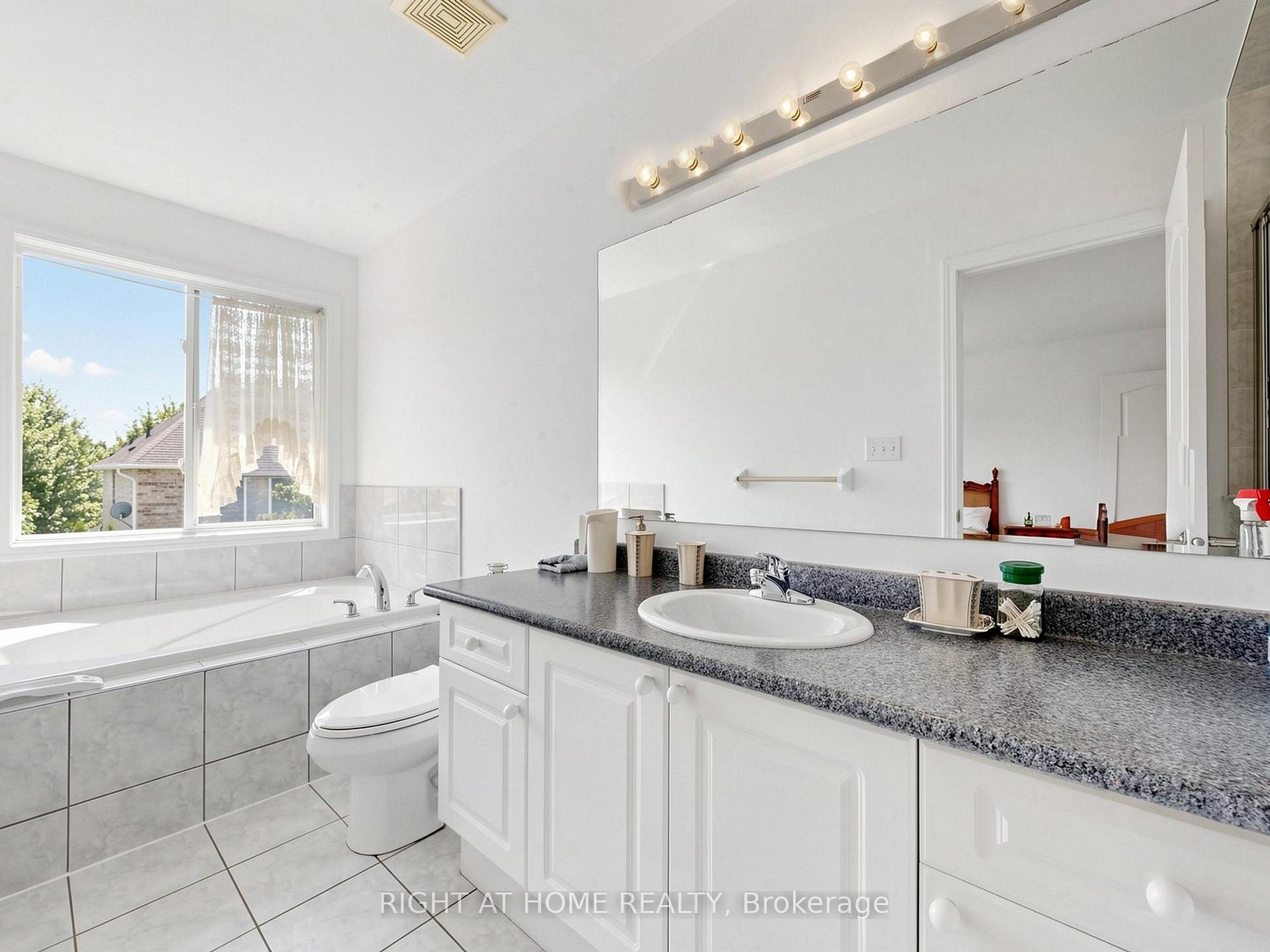 Photo 27 of 3114 Scotscraig Crescent, Oakville, Bronte Creek — HOMEH