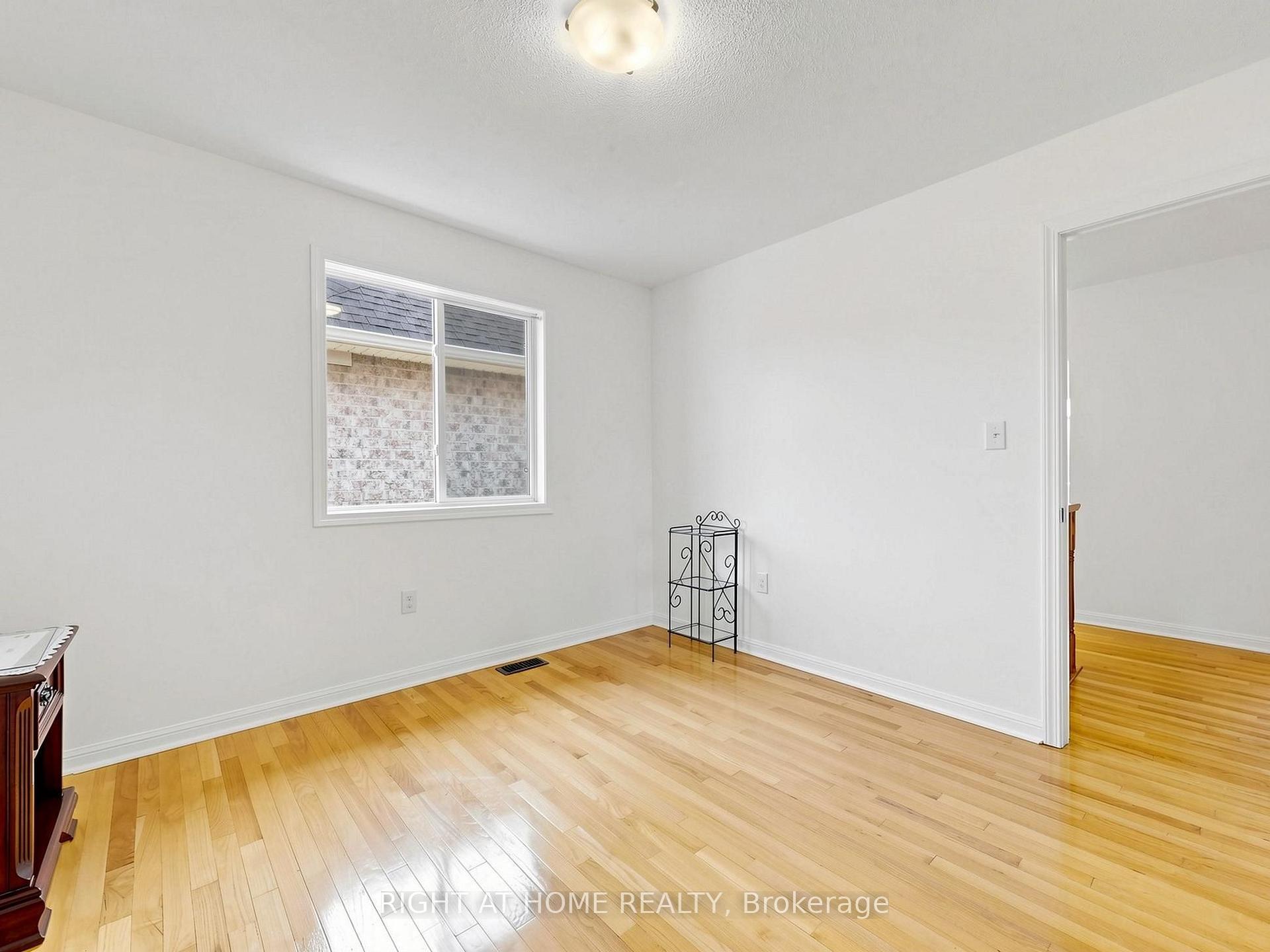 Photo 32 of 3114 Scotscraig Crescent, Oakville, Bronte Creek — HOMEH