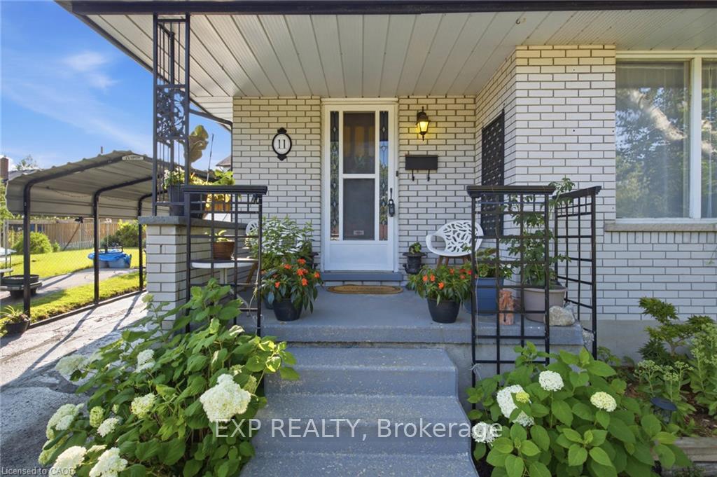 Photo 5 of 11 Summit Crescent, Guelph, Exhibition Park — HOMEH