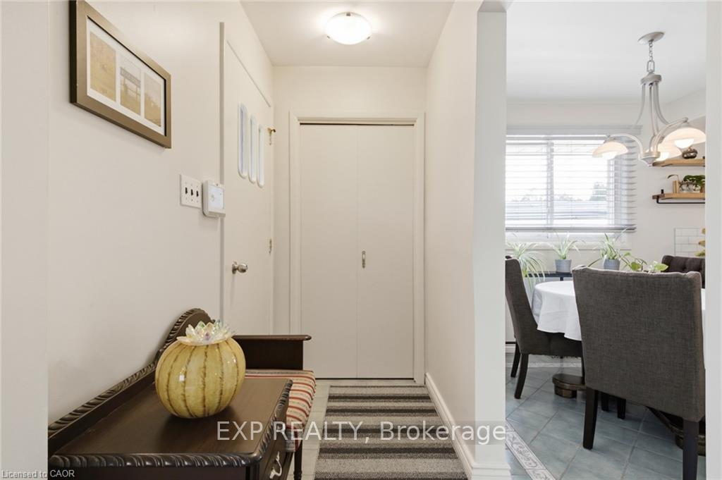 Photo 7 of 11 Summit Crescent, Guelph, Exhibition Park — HOMEH