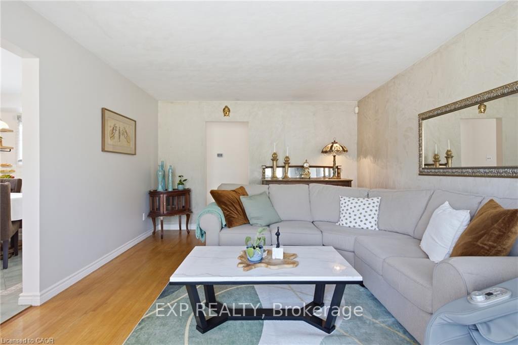 Photo 15 of 11 Summit Crescent, Guelph, Exhibition Park — HOMEH