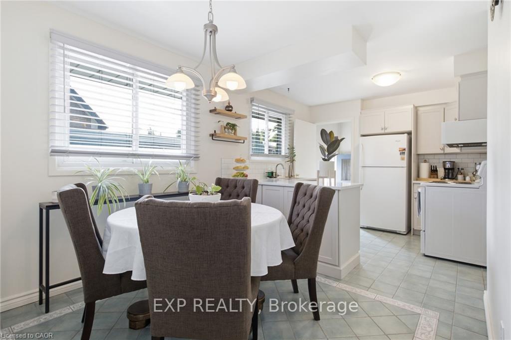 Photo 21 of 11 Summit Crescent, Guelph, Exhibition Park — HOMEH