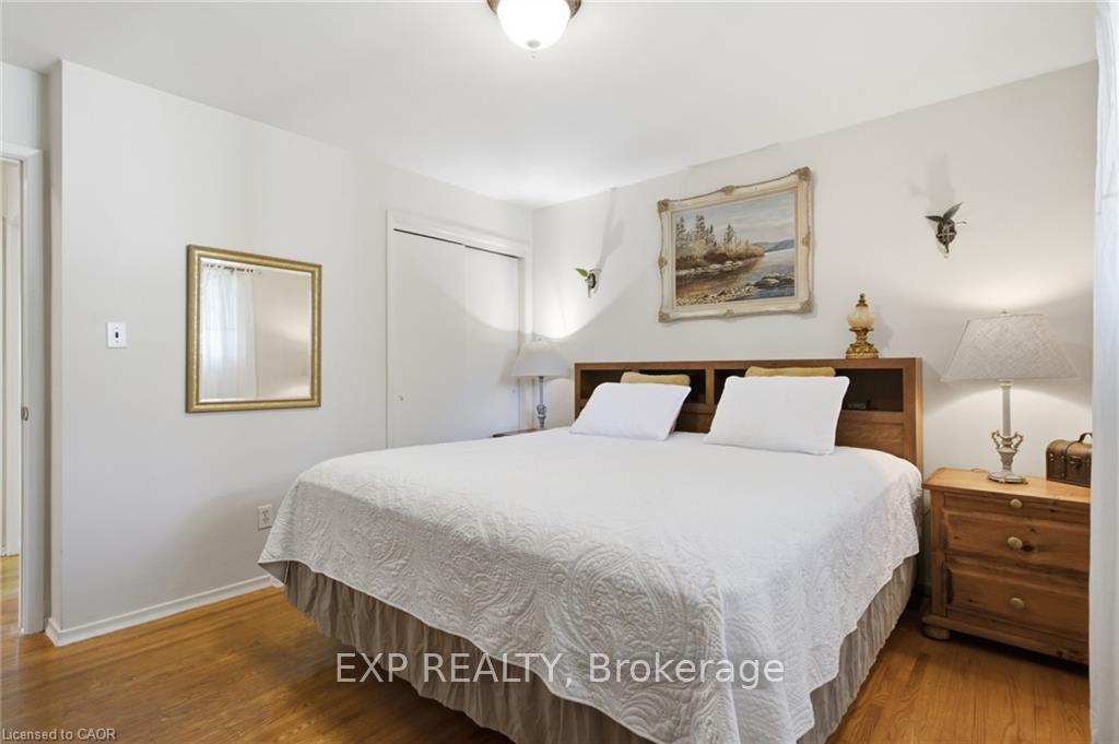 Photo 31 of 11 Summit Crescent, Guelph, Exhibition Park — HOMEH