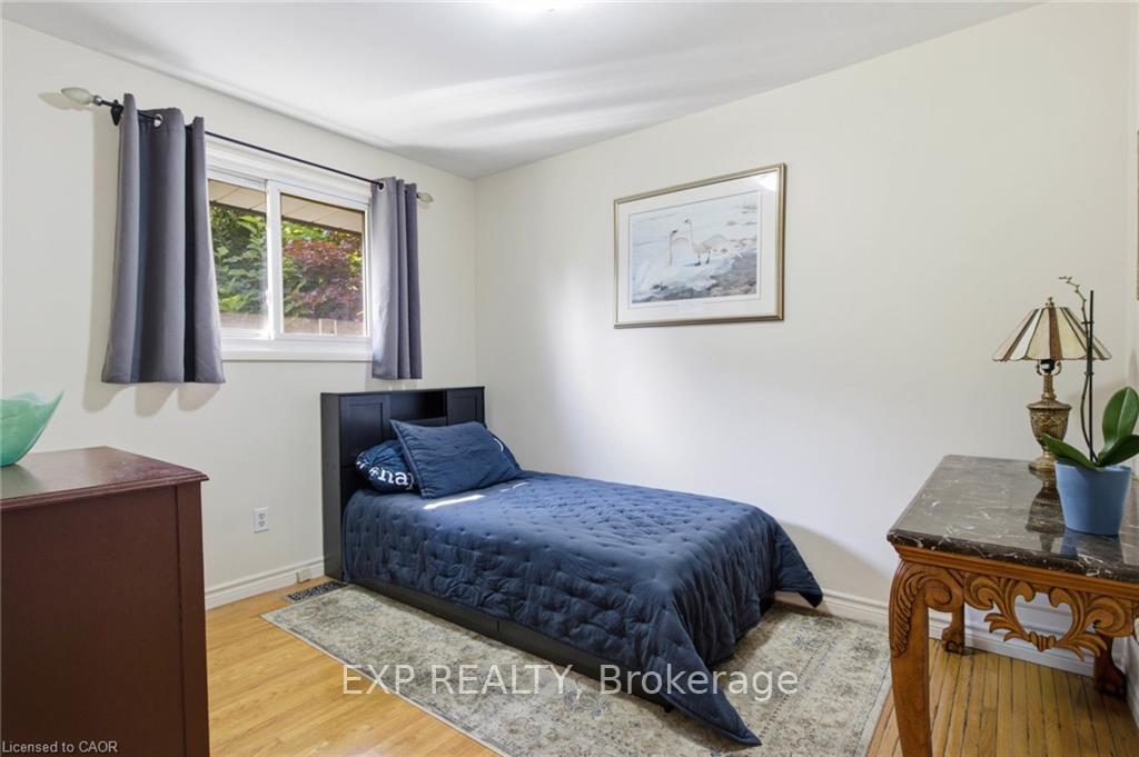 Photo 35 of 11 Summit Crescent, Guelph, Exhibition Park — HOMEH