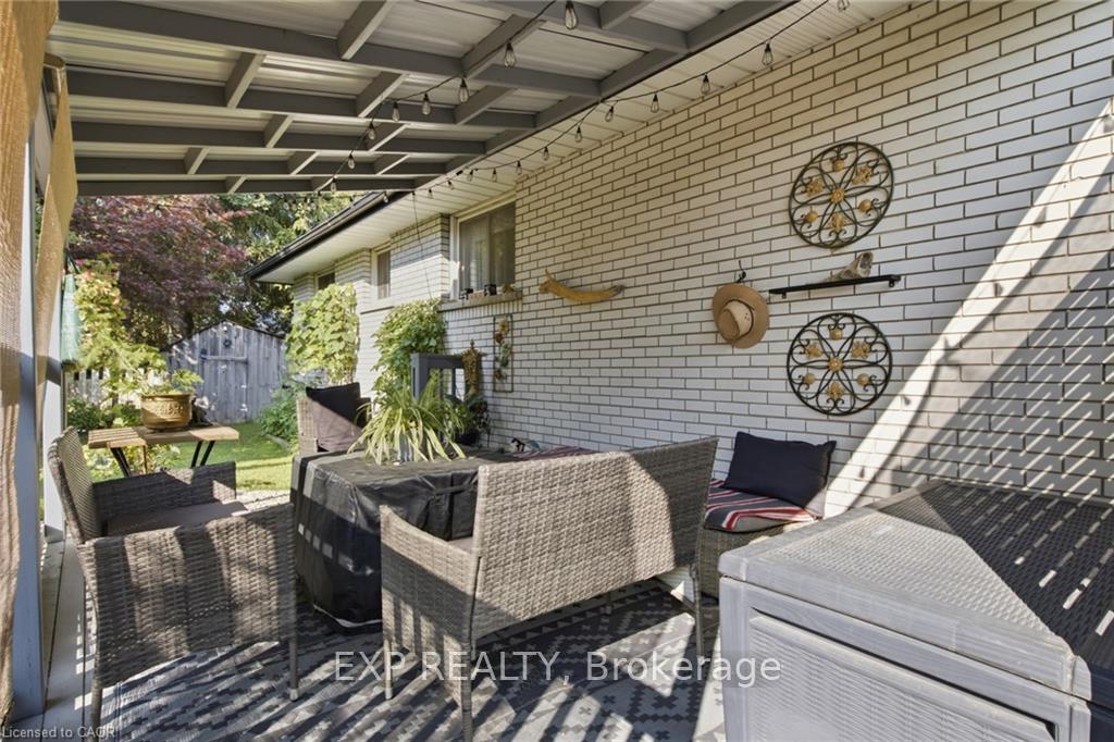 Photo 68 of 11 Summit Crescent, Guelph, Exhibition Park — HOMEH