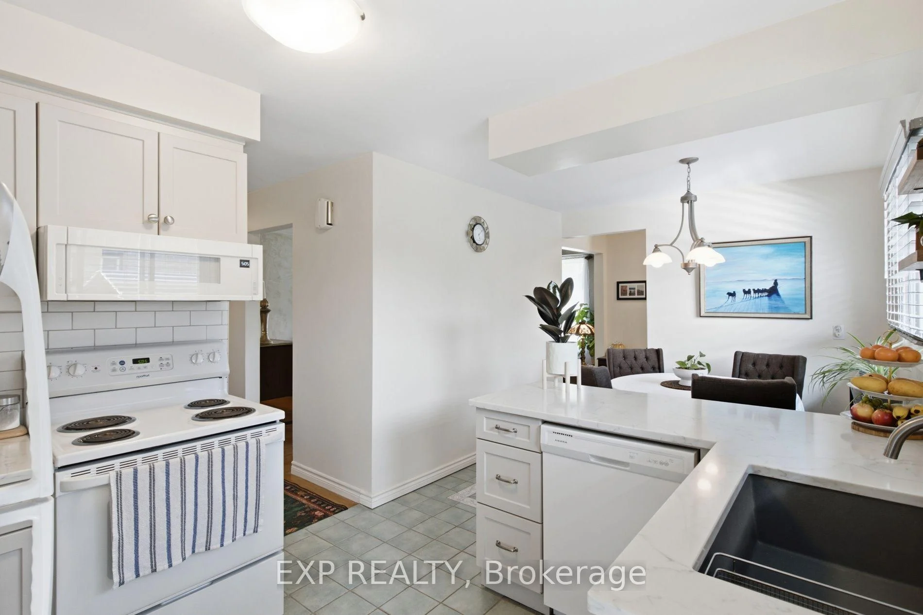 Photo 28 of 11 Summit Crescent, Guelph, Exhibition Park — HOMEH