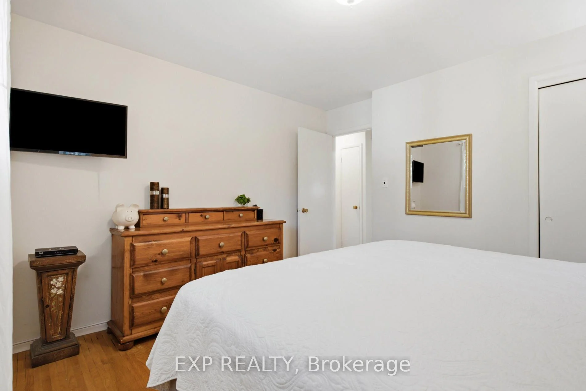 Photo 34 of 11 Summit Crescent, Guelph, Exhibition Park — HOMEH