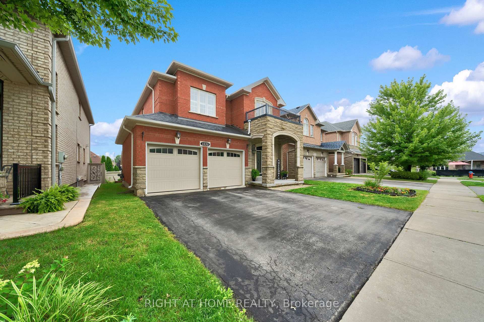 Front of 1030 Lonsdale Lane