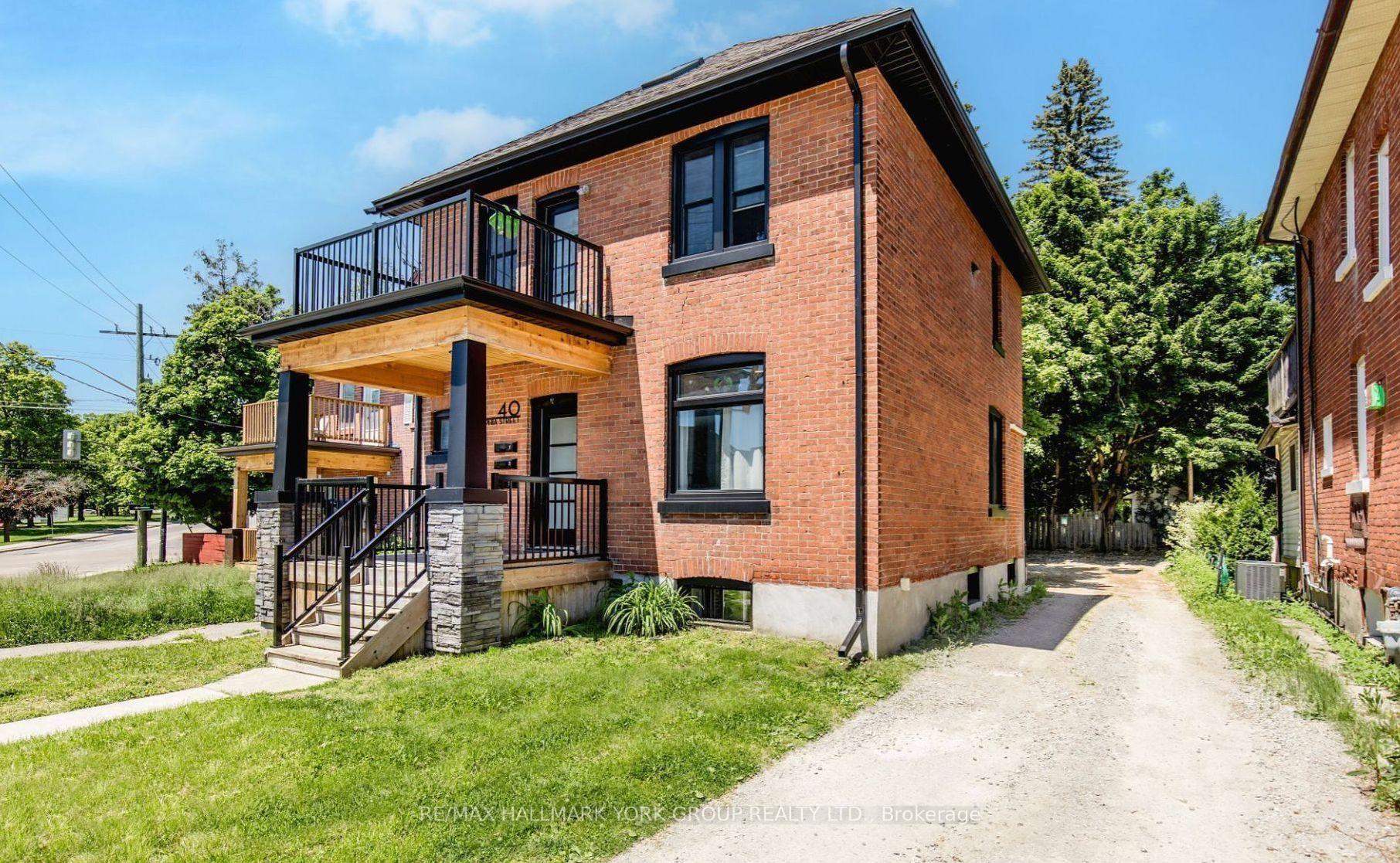 Front of Unit Lower, 40 Sophia Street W