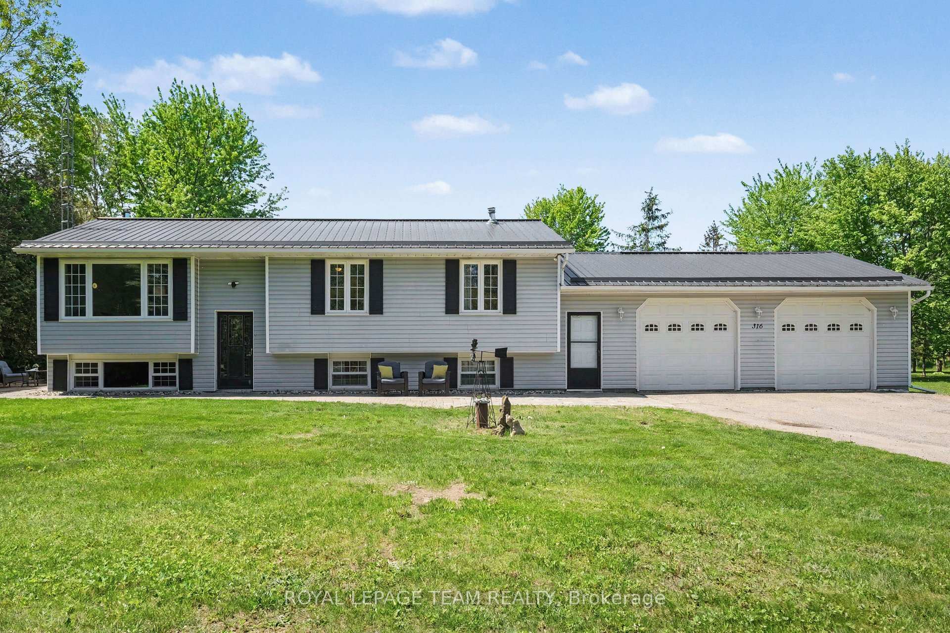 Photo 4 of 316 County Road 25, North Grenville, North Grenville Twp (Kemptville South) — HOMEH