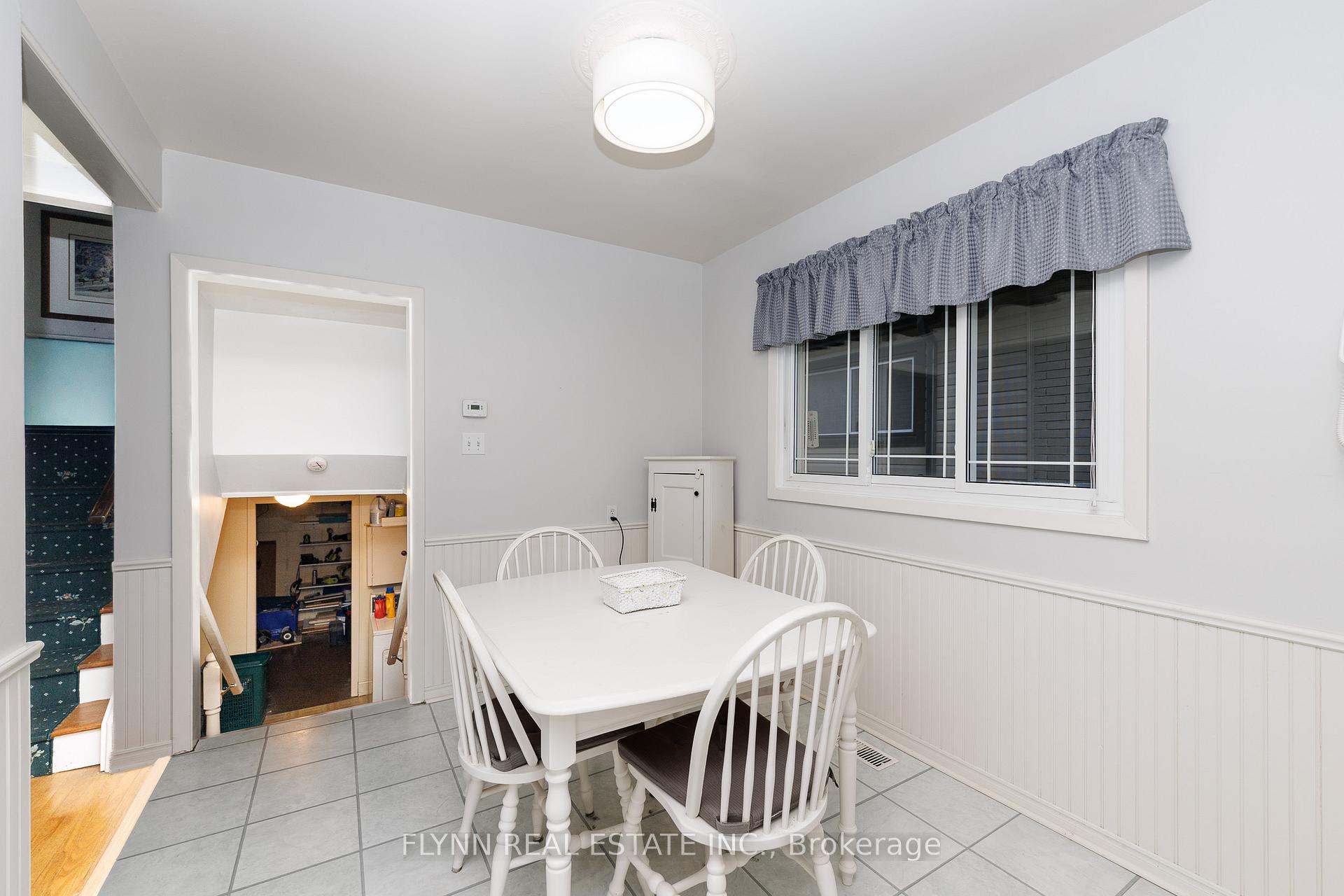 Photo 9 of 8968 Banting Avenue, Niagara Falls, Chippawa — HOMEH