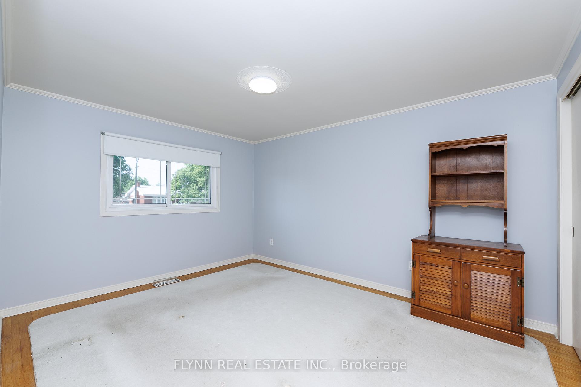 Photo 15 of 8968 Banting Avenue, Niagara Falls, Chippawa — HOMEH