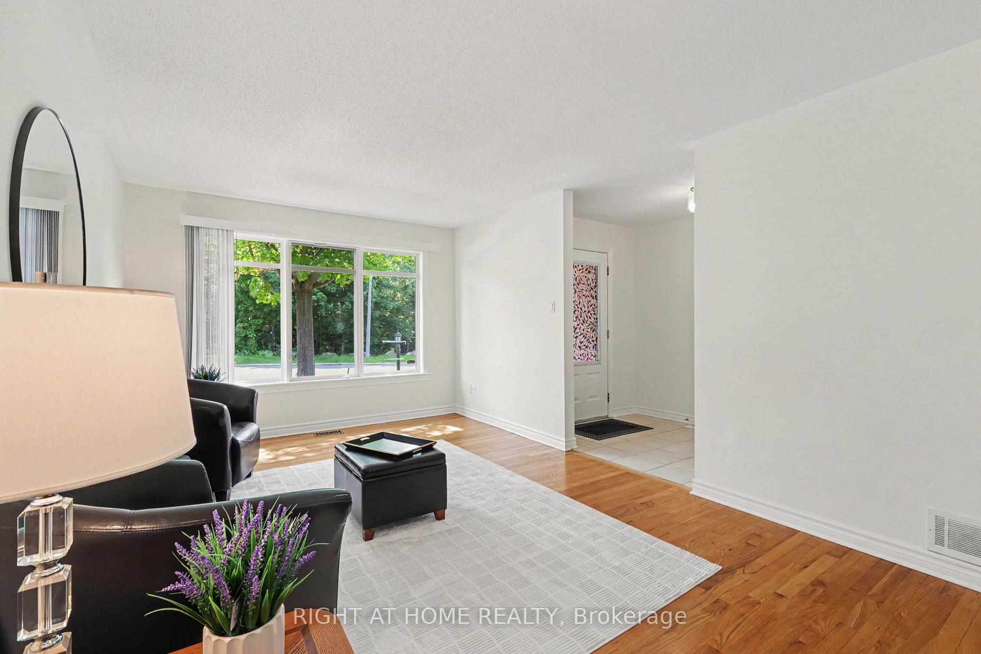 Photo 3 of 54 Fieldcrest Avenue, Ottawa, Barrhaven - Longfields — HOMEH