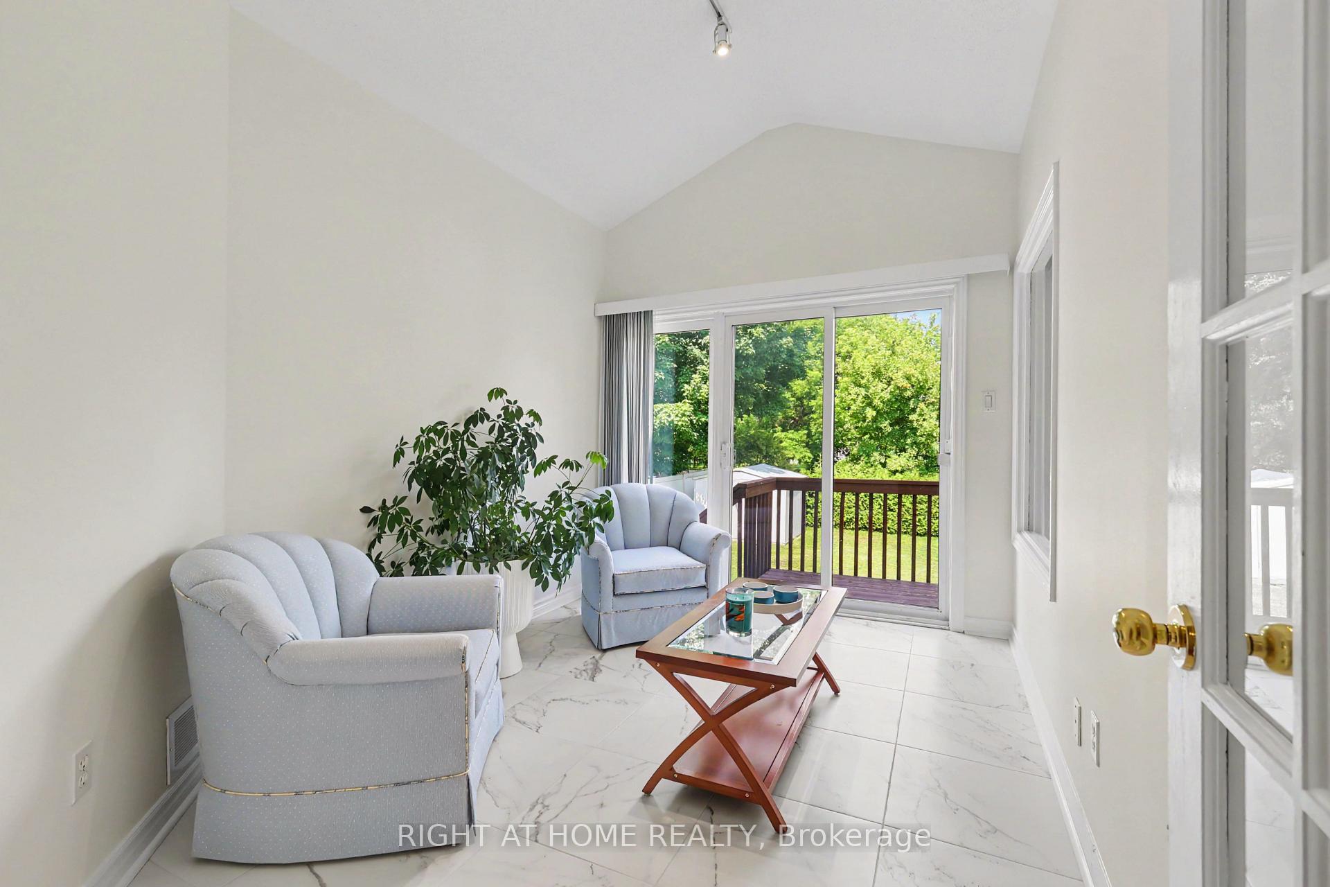 Photo 14 of 54 Fieldcrest Avenue, Ottawa, Barrhaven - Longfields — HOMEH