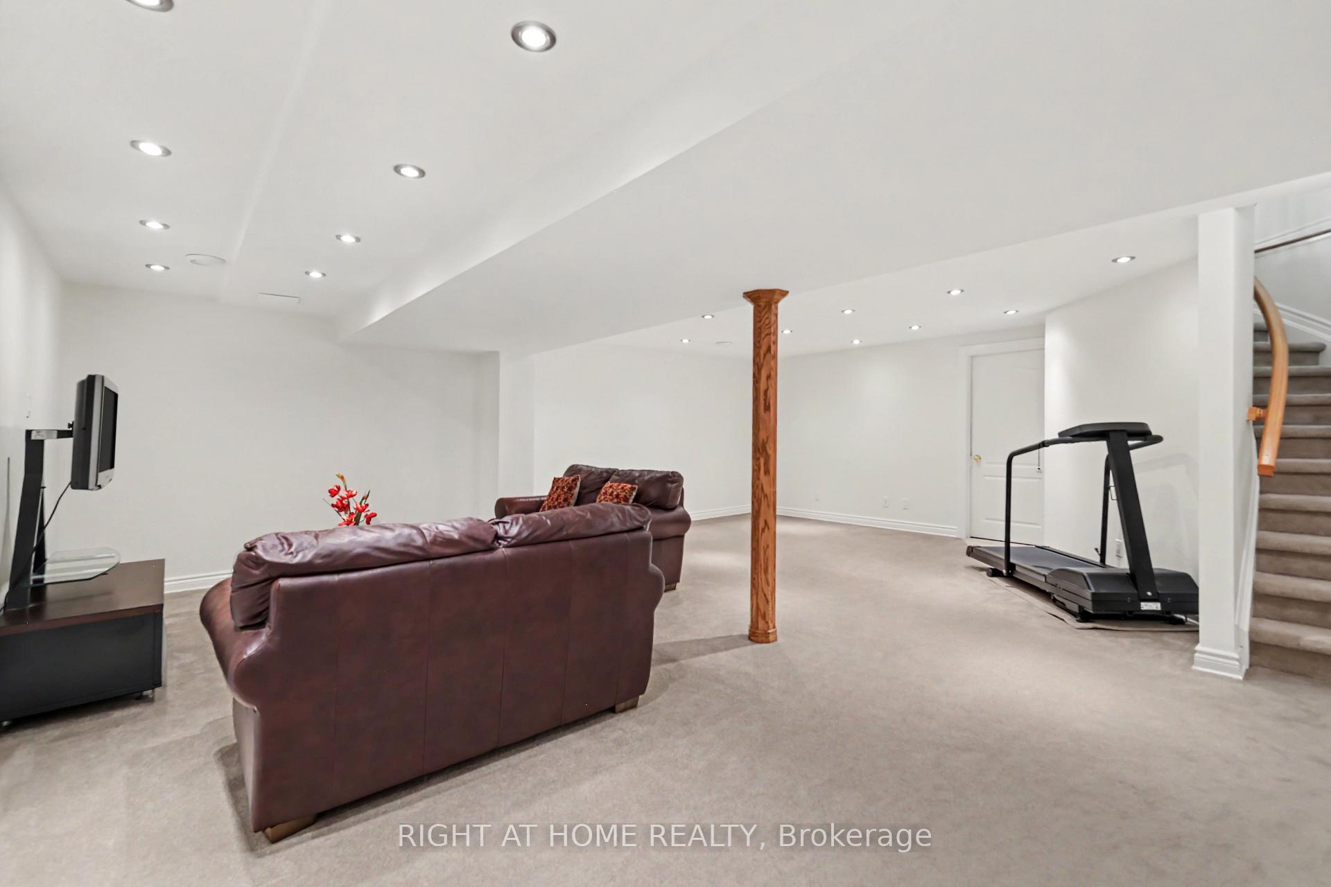 Photo 24 of 54 Fieldcrest Avenue, Ottawa, Barrhaven - Longfields — HOMEH