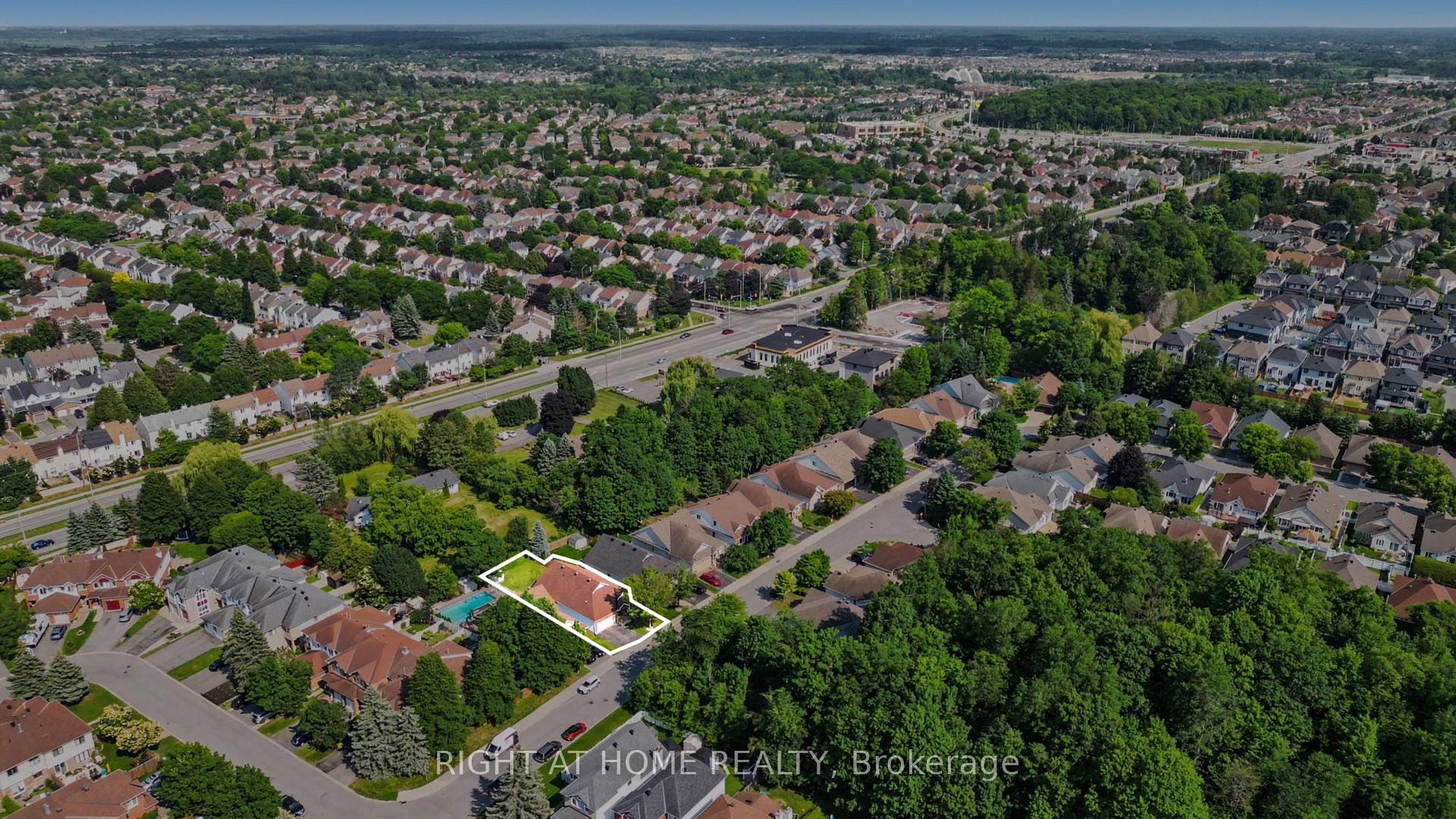 Photo 34 of 54 Fieldcrest Avenue, Ottawa, Barrhaven - Longfields — HOMEH
