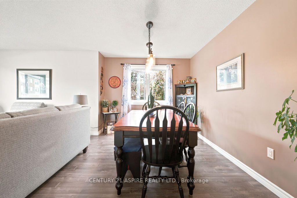 Photo 10 of 3 Highland Park Drive, Petawawa, Petawawa — HOMEH