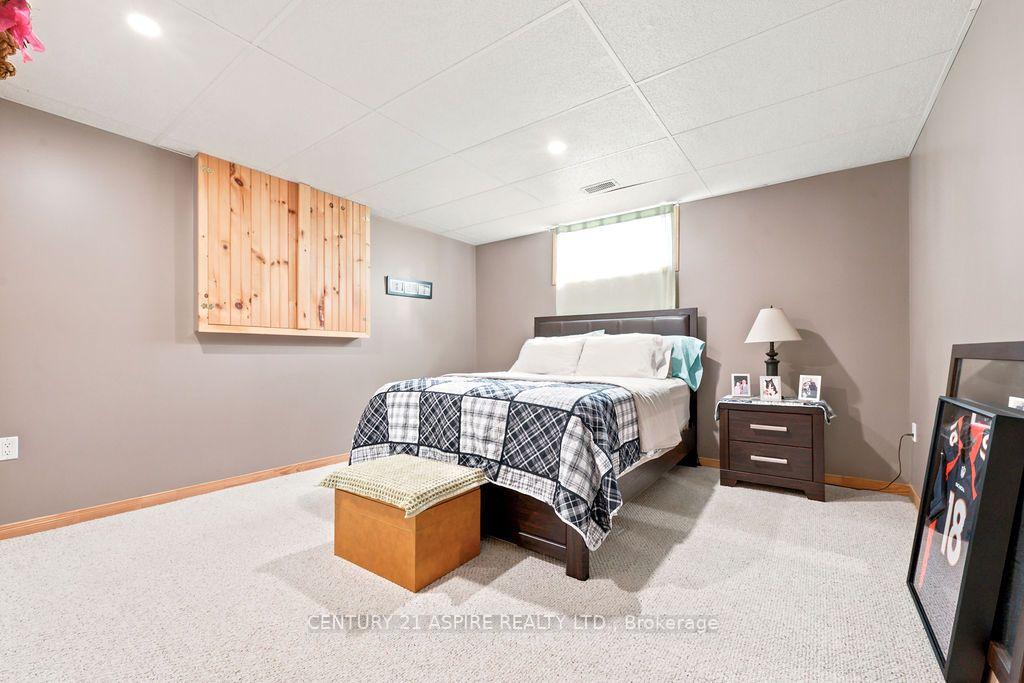Photo 32 of 3 Highland Park Drive, Petawawa, Petawawa — HOMEH