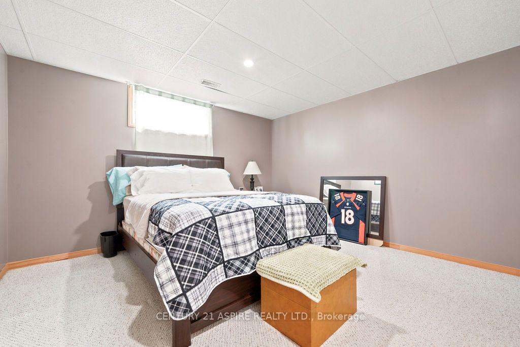 Photo 33 of 3 Highland Park Drive, Petawawa, Petawawa — HOMEH