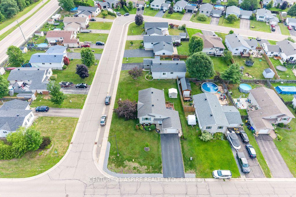 Photo 47 of 3 Highland Park Drive, Petawawa, Petawawa — HOMEH