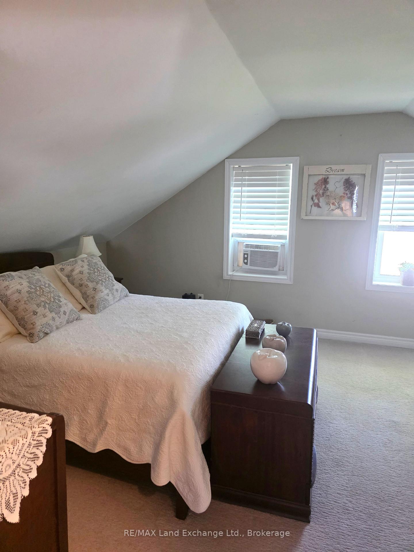 Photo 4 of 265 Queen Street, Kincardine — HOMEH