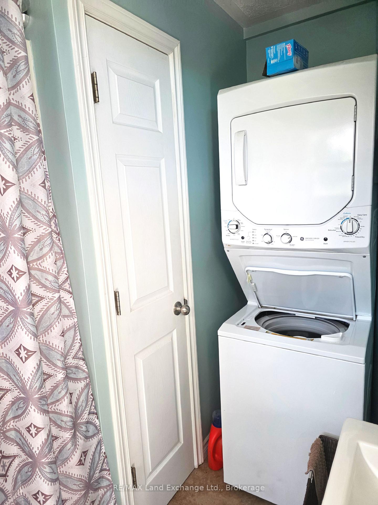 Photo 11 of 265 Queen Street, Kincardine — HOMEH