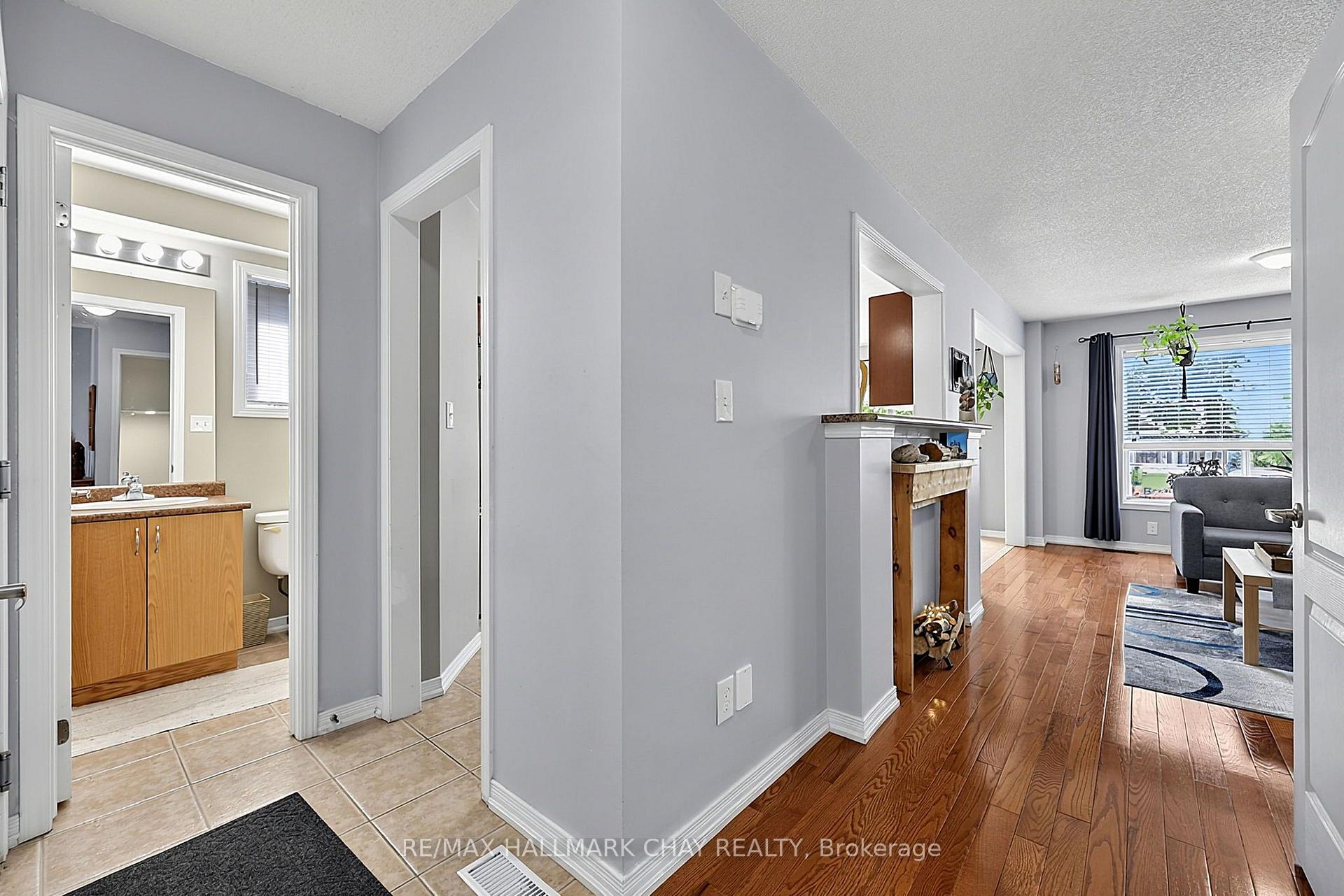 Photo 6 of 1426 Benson Street, Innisfil, Alcona — HOMEH