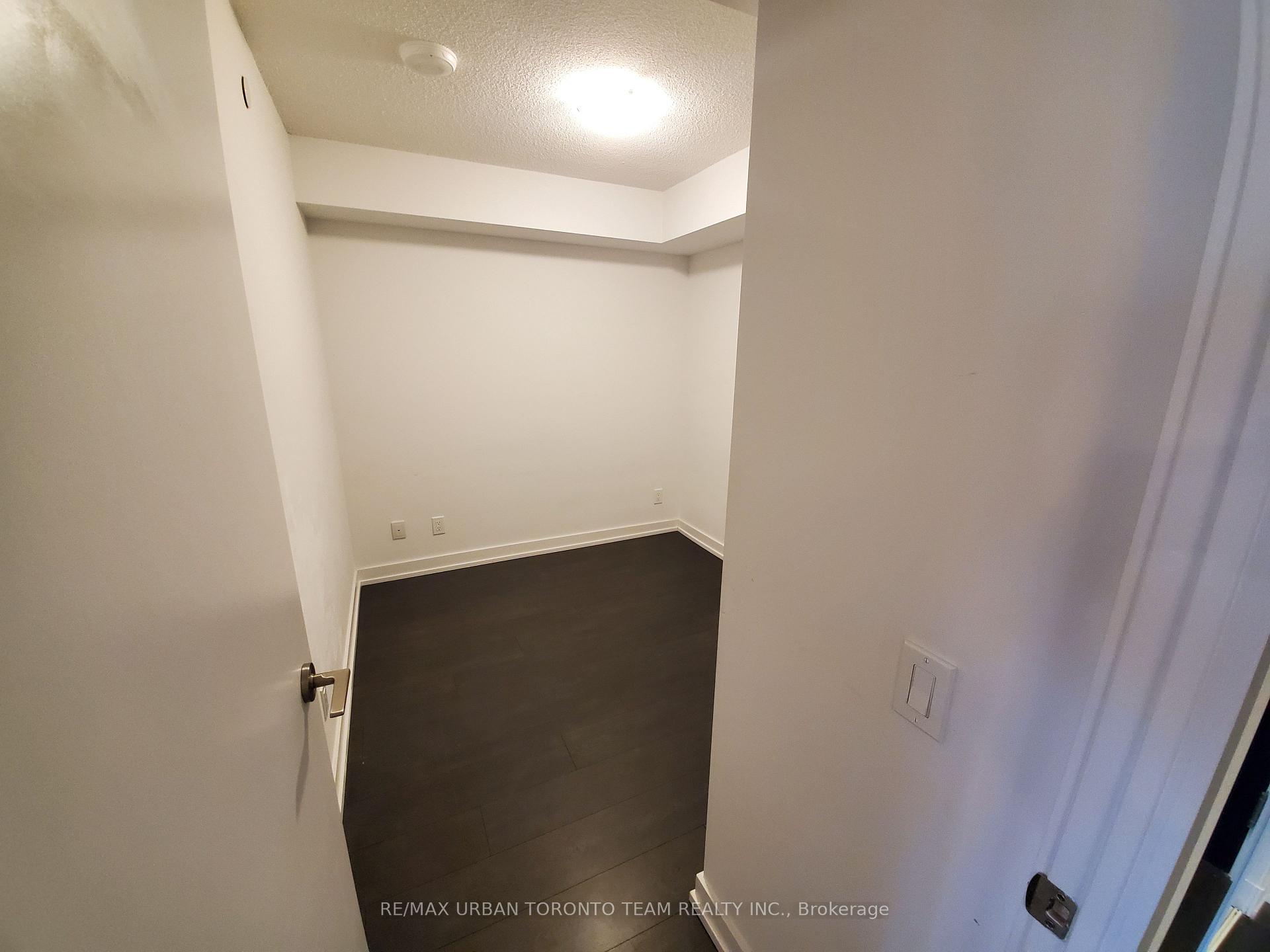 Photo 6 of Unit 308, 125 Redpath Avenue, Toronto, Mount Pleasant East — HOMEH
