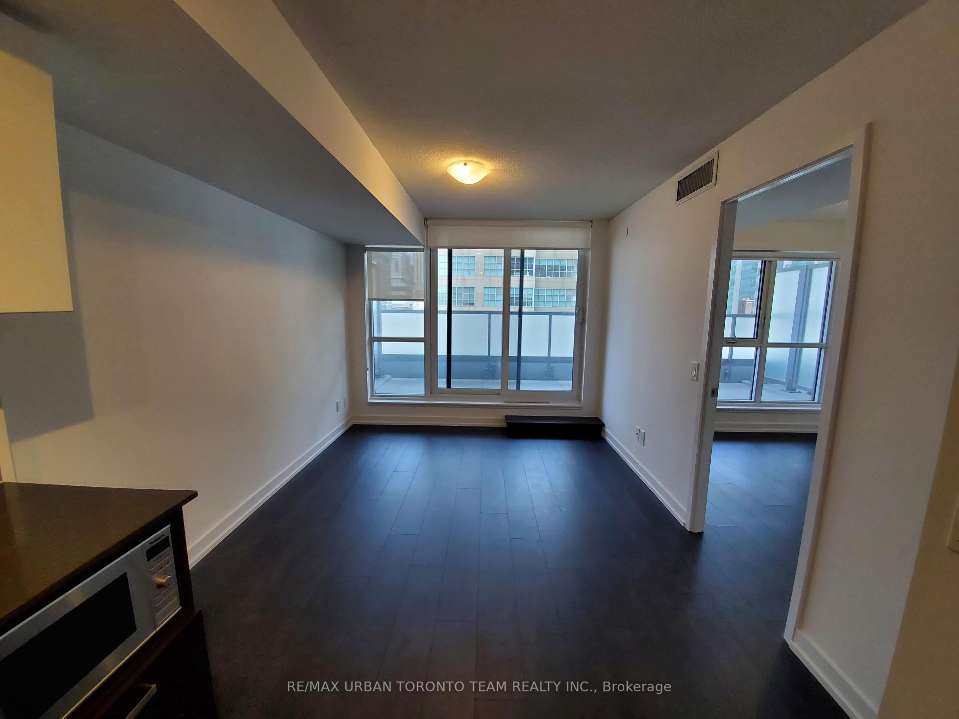 Photo 10 of Unit 308, 125 Redpath Avenue, Toronto, Mount Pleasant East — HOMEH