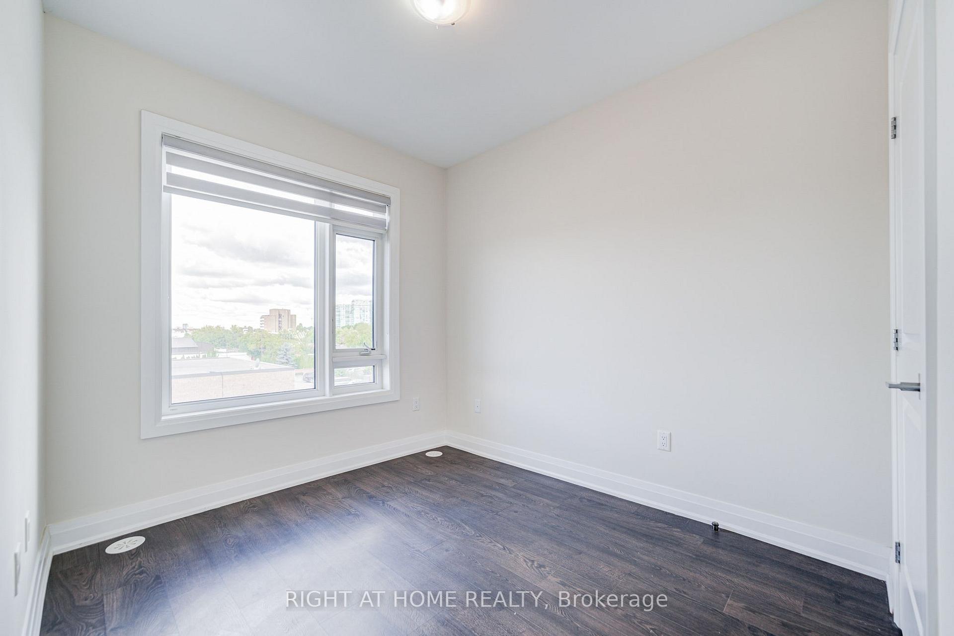Photo 2 of Unit Unit 3C, 33 John Stocks Way, Markham, Thornhill — HOMEH