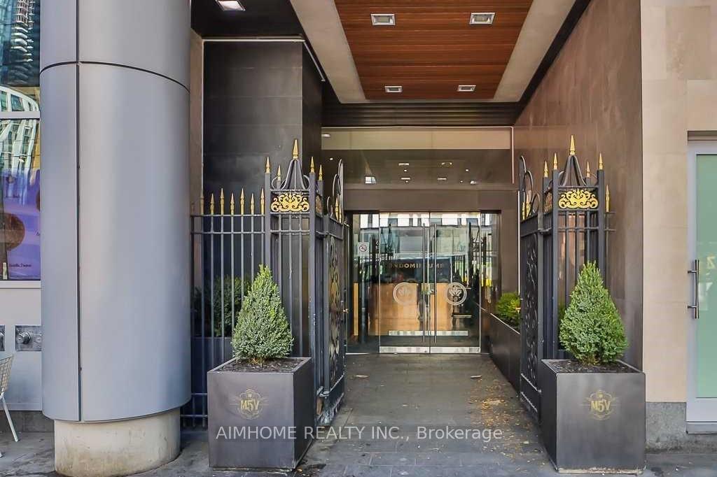 Photo 2 of Unit 2208, 375 King Street, Toronto, Waterfront Communities — HOMEH